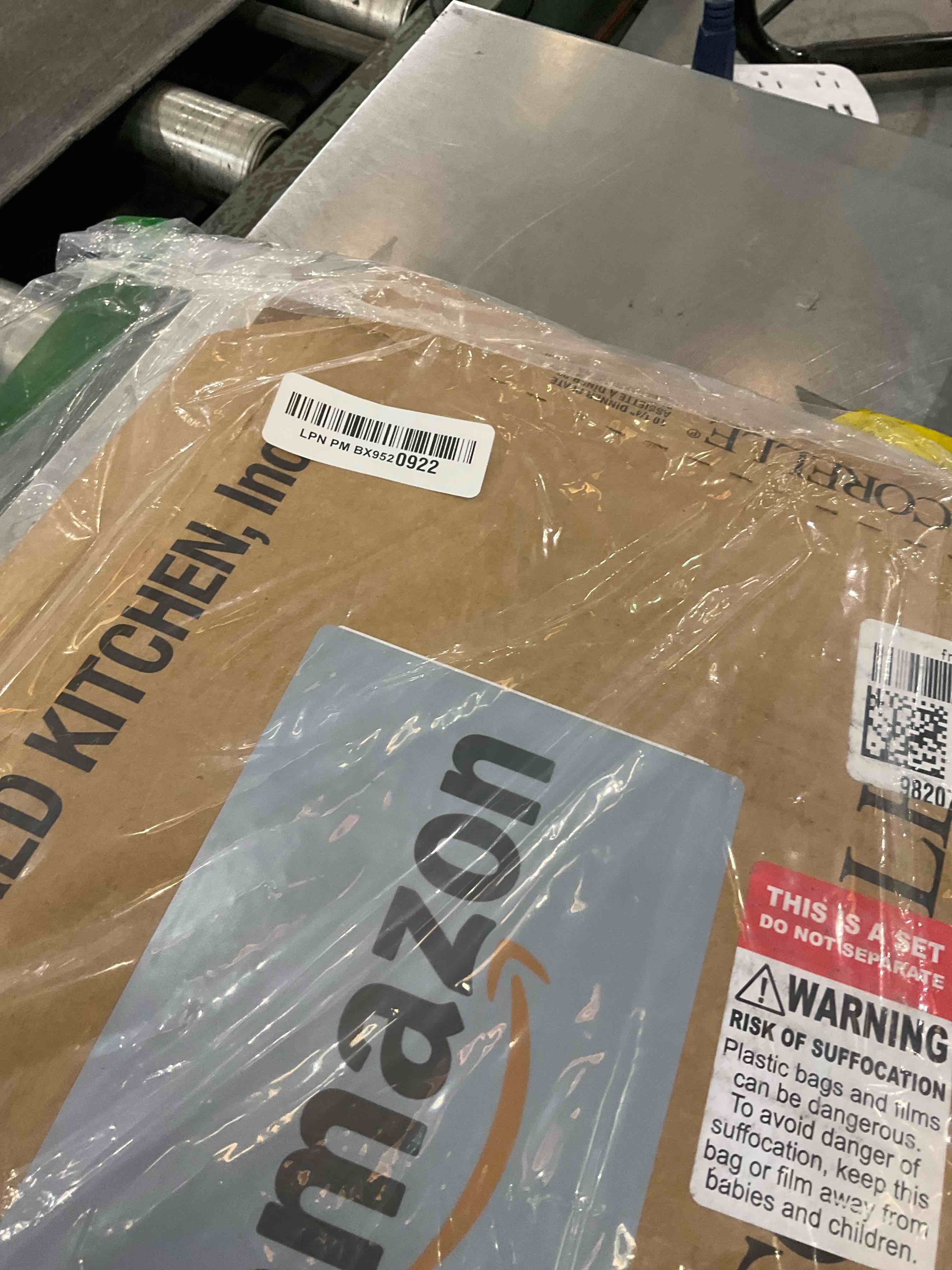 https://s3.amazonaws.com/lotting-images-prod/BargainHunt/EXS01517249_1716216553467.jpeg