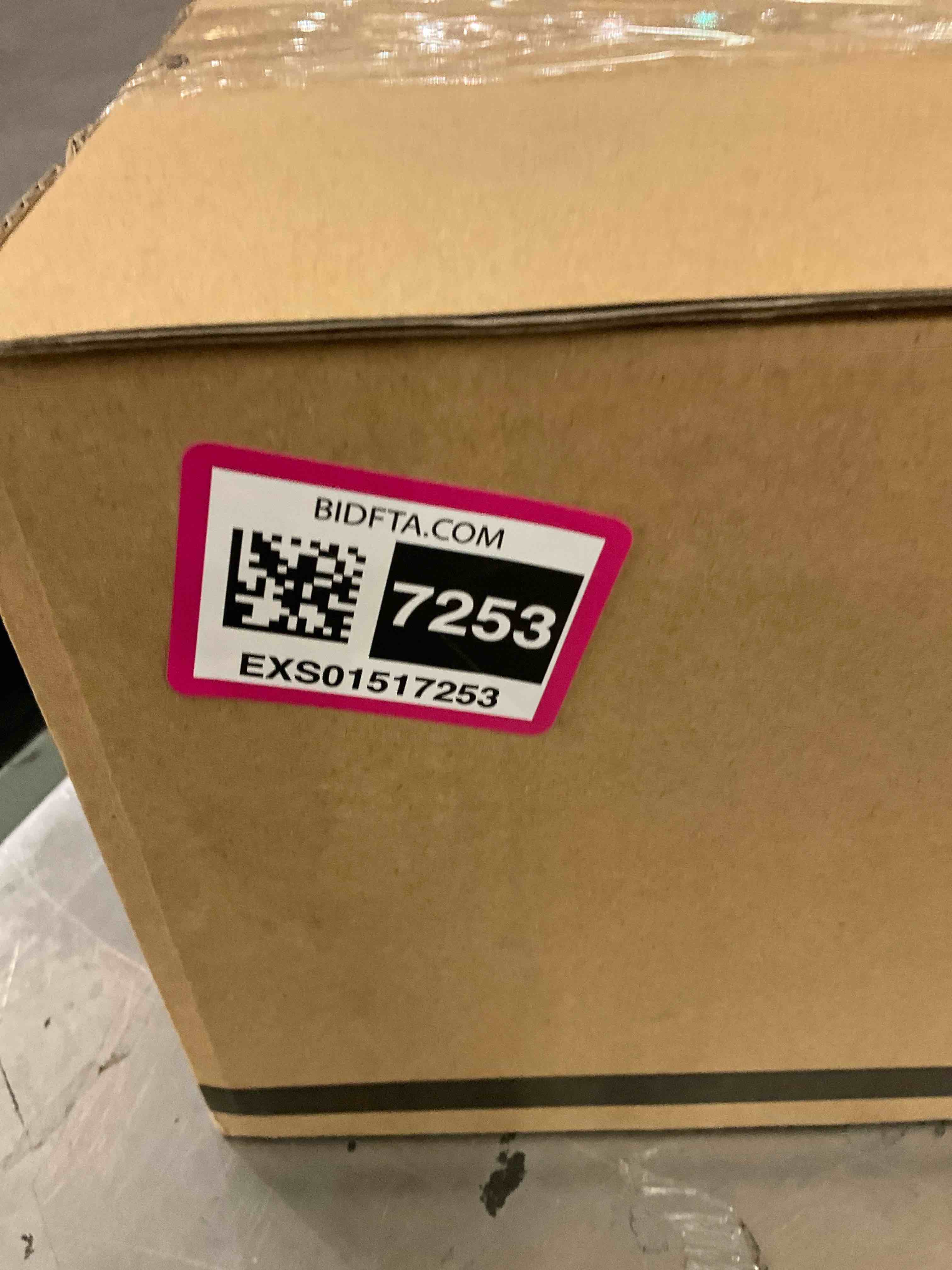https://s3.amazonaws.com/lotting-images-prod/BargainHunt/EXS01517253_1716216753169.jpeg