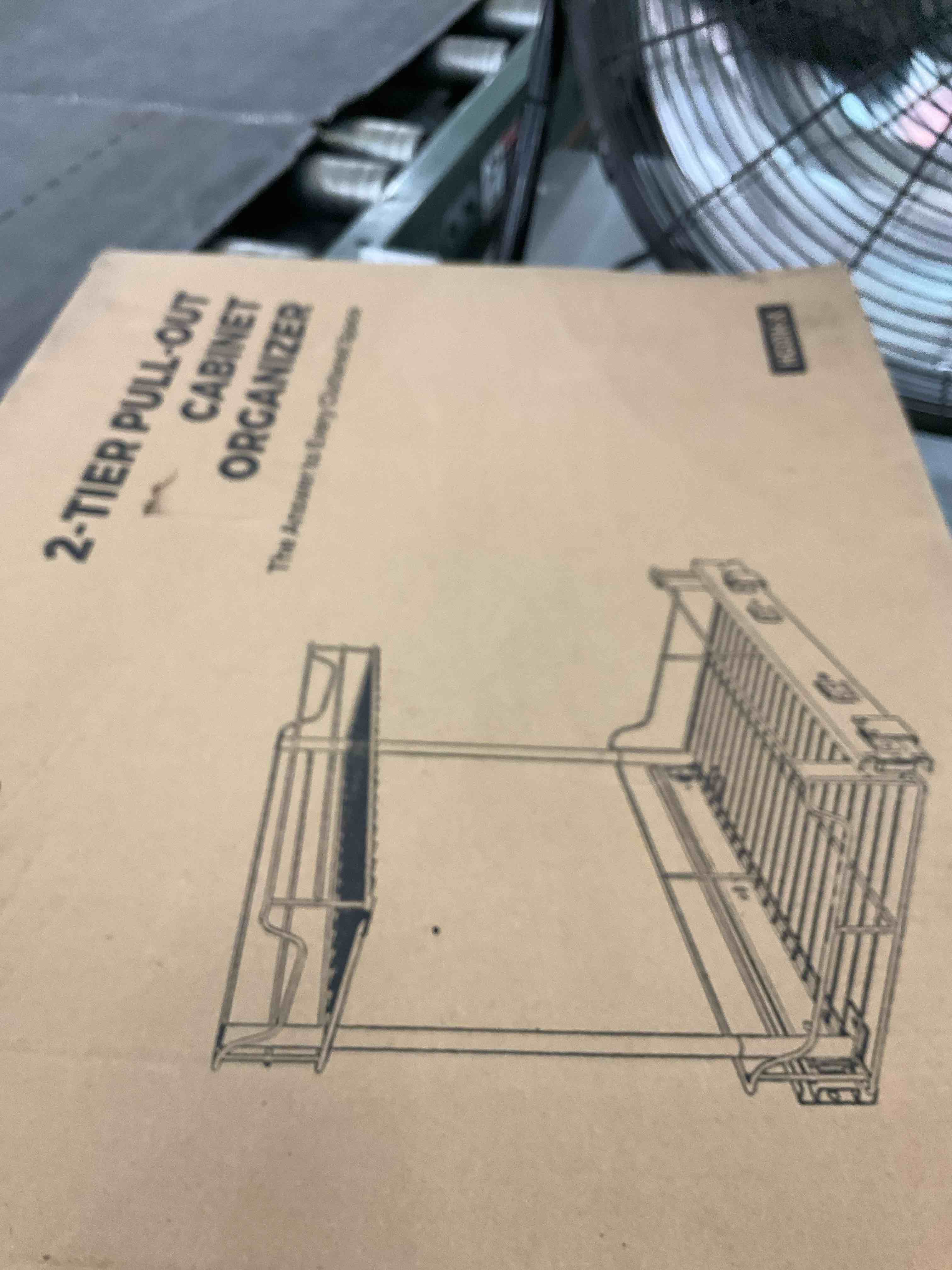 https://s3.amazonaws.com/lotting-images-prod/BargainHunt/EXS01517312_1716223596328.jpeg