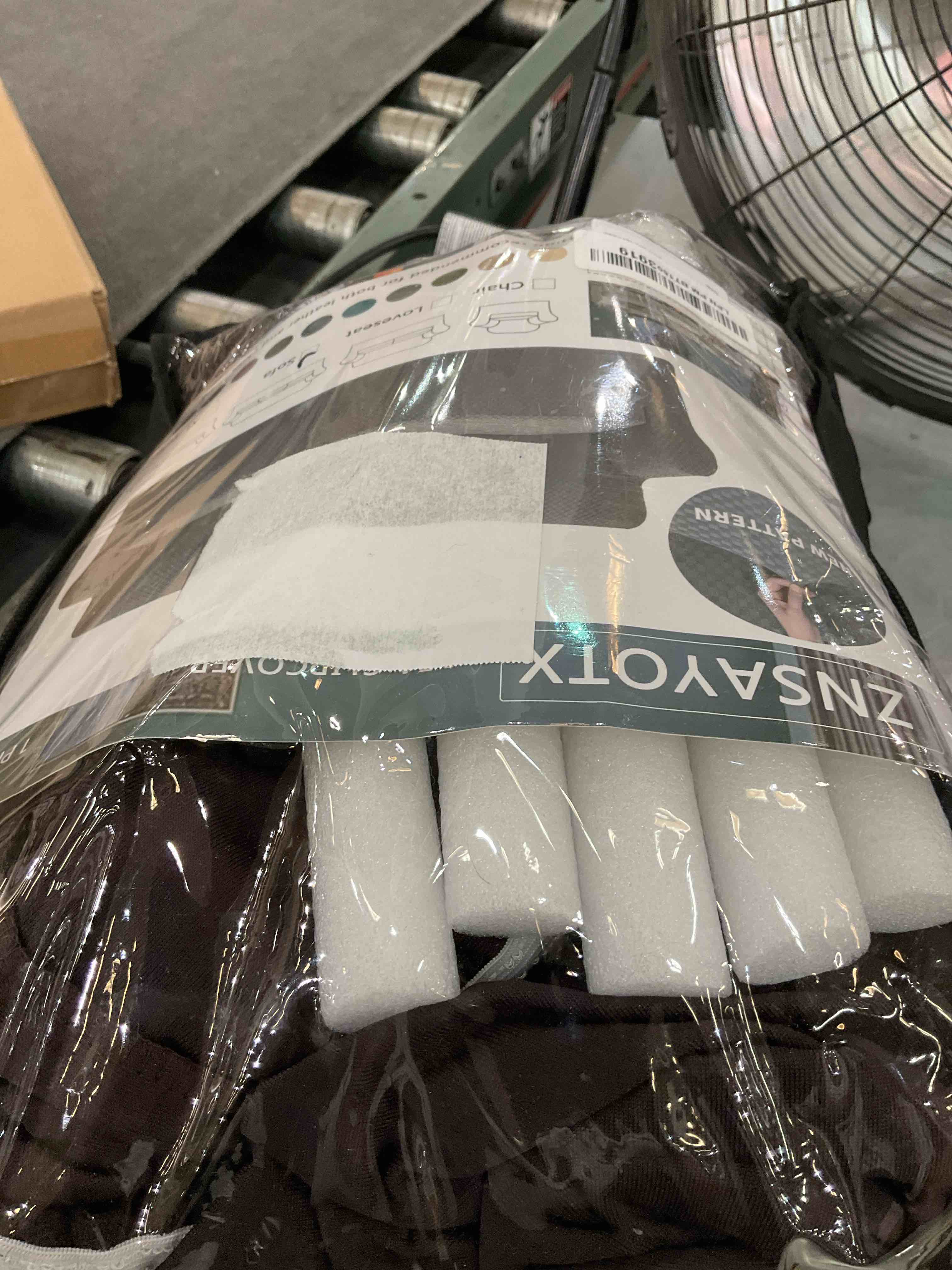 https://s3.amazonaws.com/lotting-images-prod/BargainHunt/EXS01517373_1716229411628.jpeg