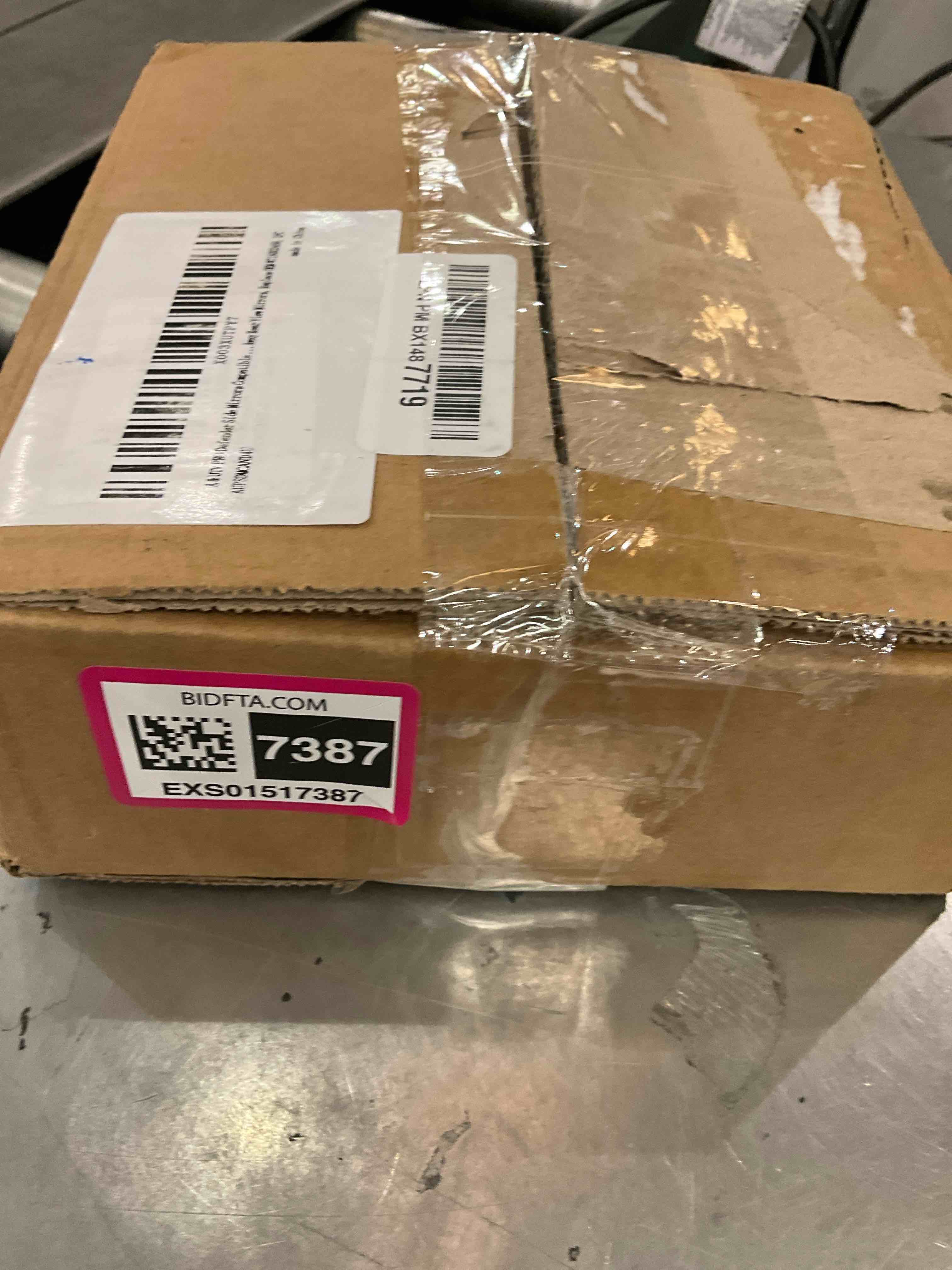 https://s3.amazonaws.com/lotting-images-prod/BargainHunt/EXS01517387_1716230346846.jpeg