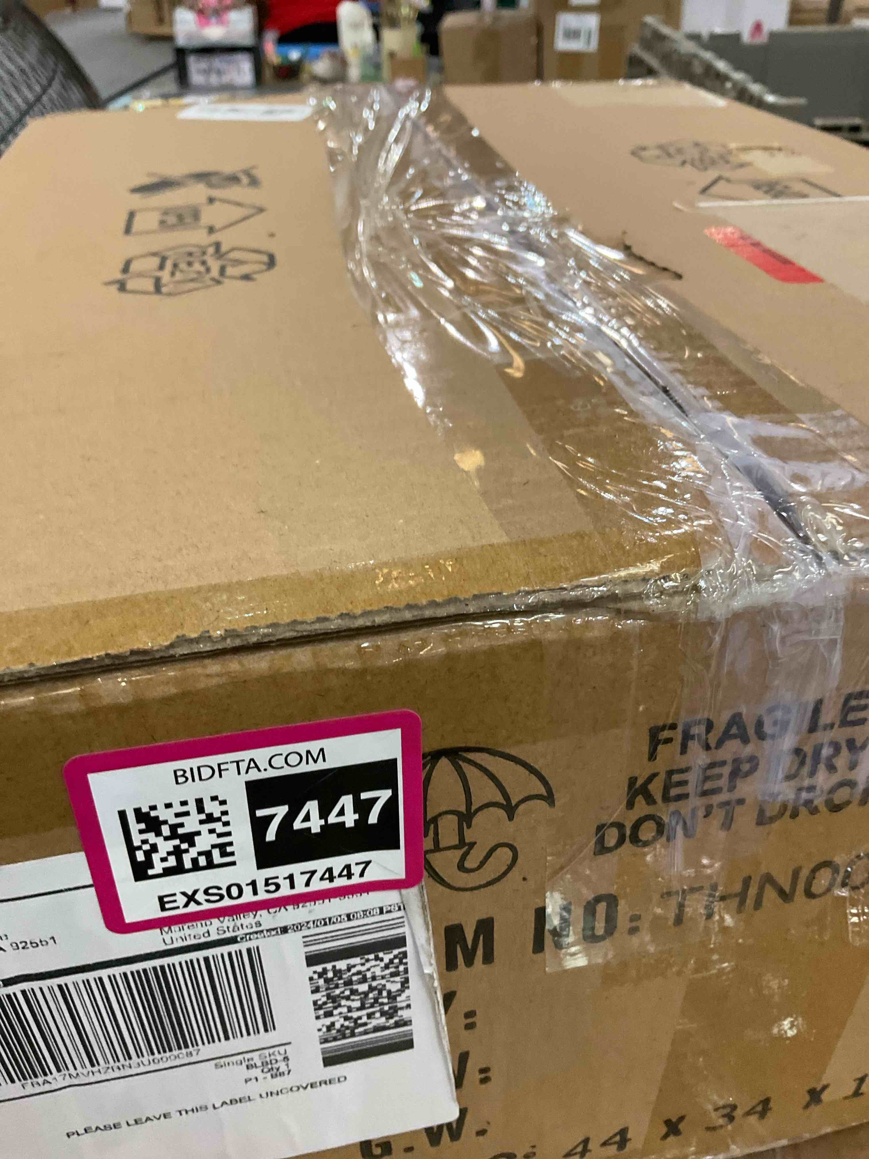 https://s3.amazonaws.com/lotting-images-prod/BargainHunt/EXS01517447_1716302763936.jpeg