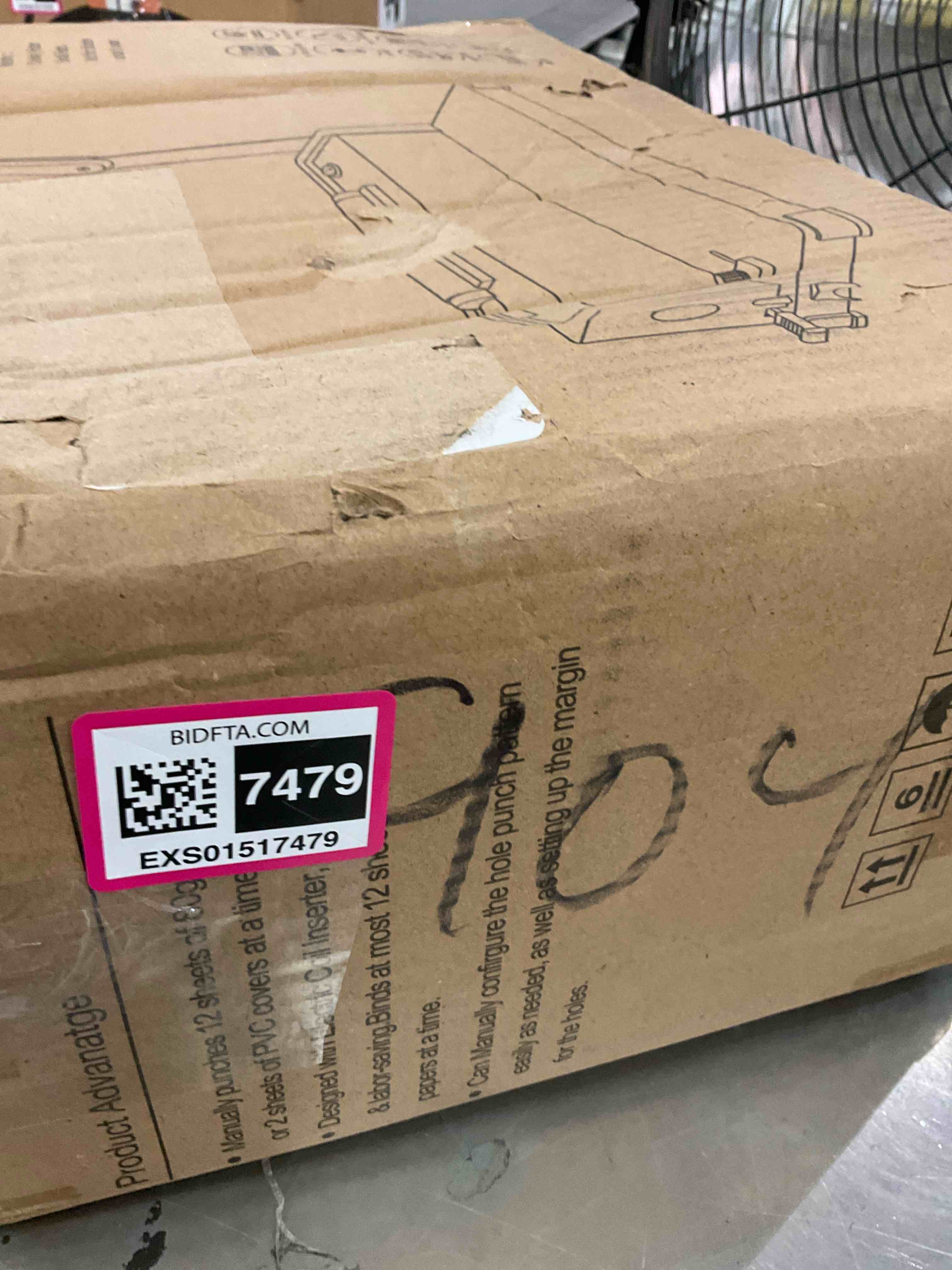 https://s3.amazonaws.com/lotting-images-prod/BargainHunt/EXS01517479_1716310261485.jpeg