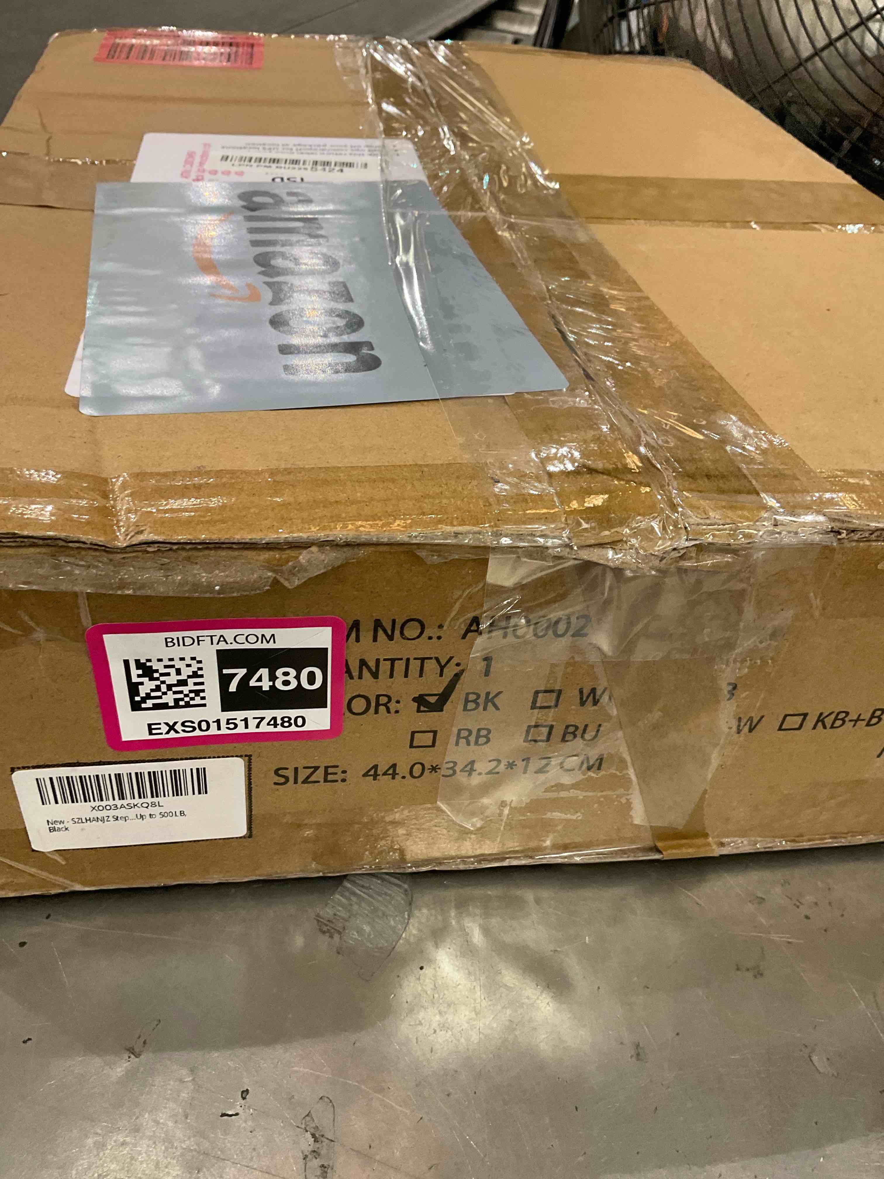 https://s3.amazonaws.com/lotting-images-prod/BargainHunt/EXS01517480_1716310358923.jpeg