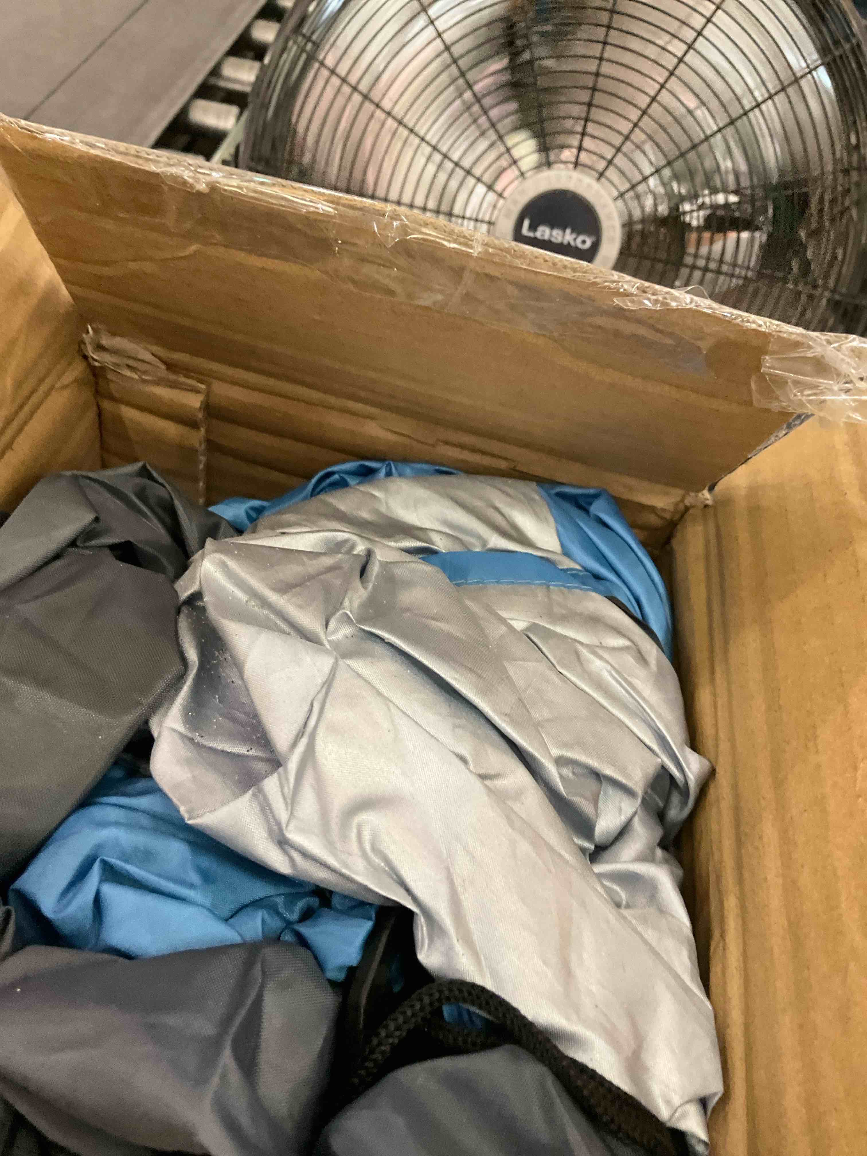 https://s3.amazonaws.com/lotting-images-prod/BargainHunt/EXS01517490_1716310848973.jpeg