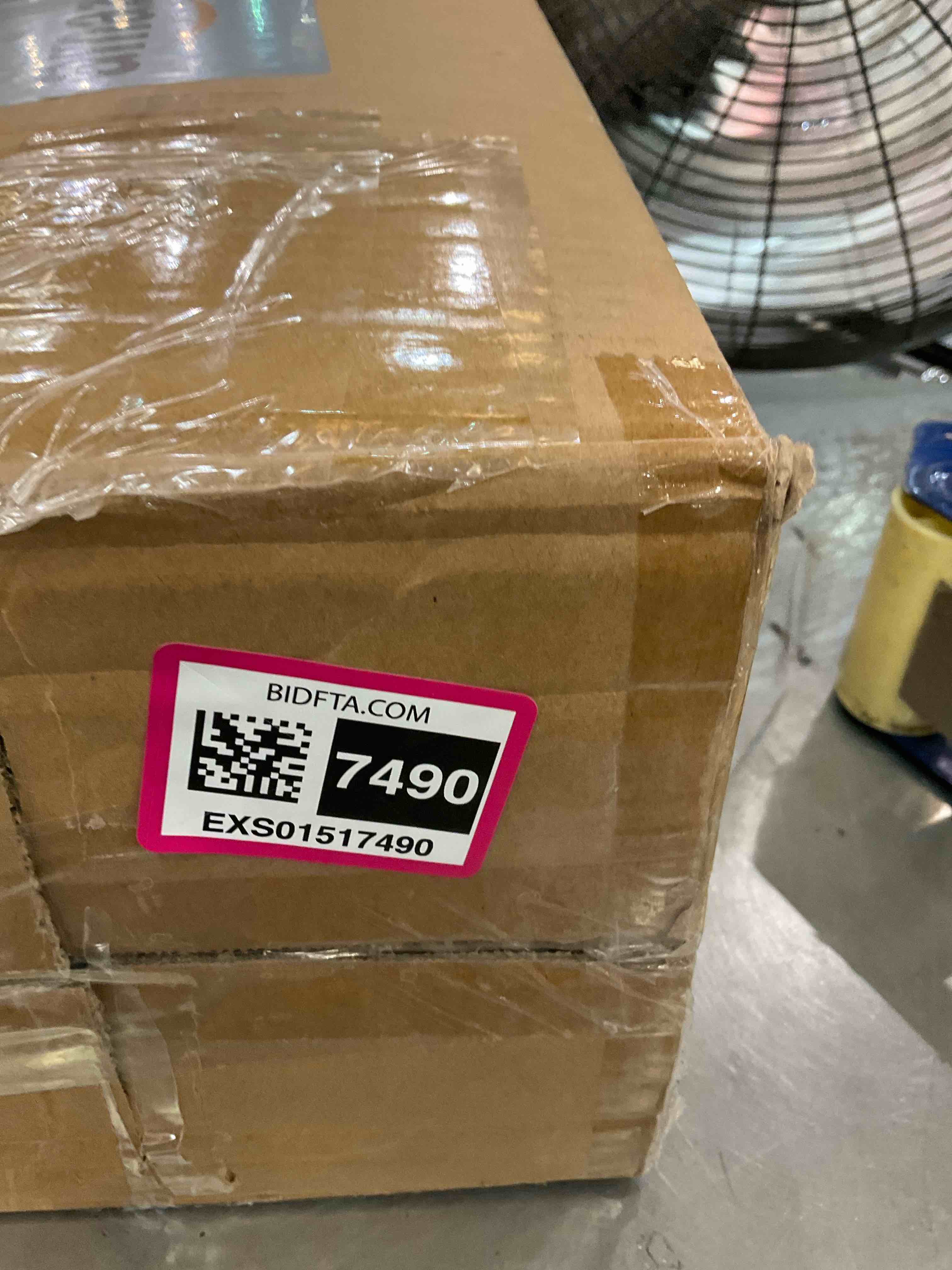 https://s3.amazonaws.com/lotting-images-prod/BargainHunt/EXS01517490_1716310865975.jpeg