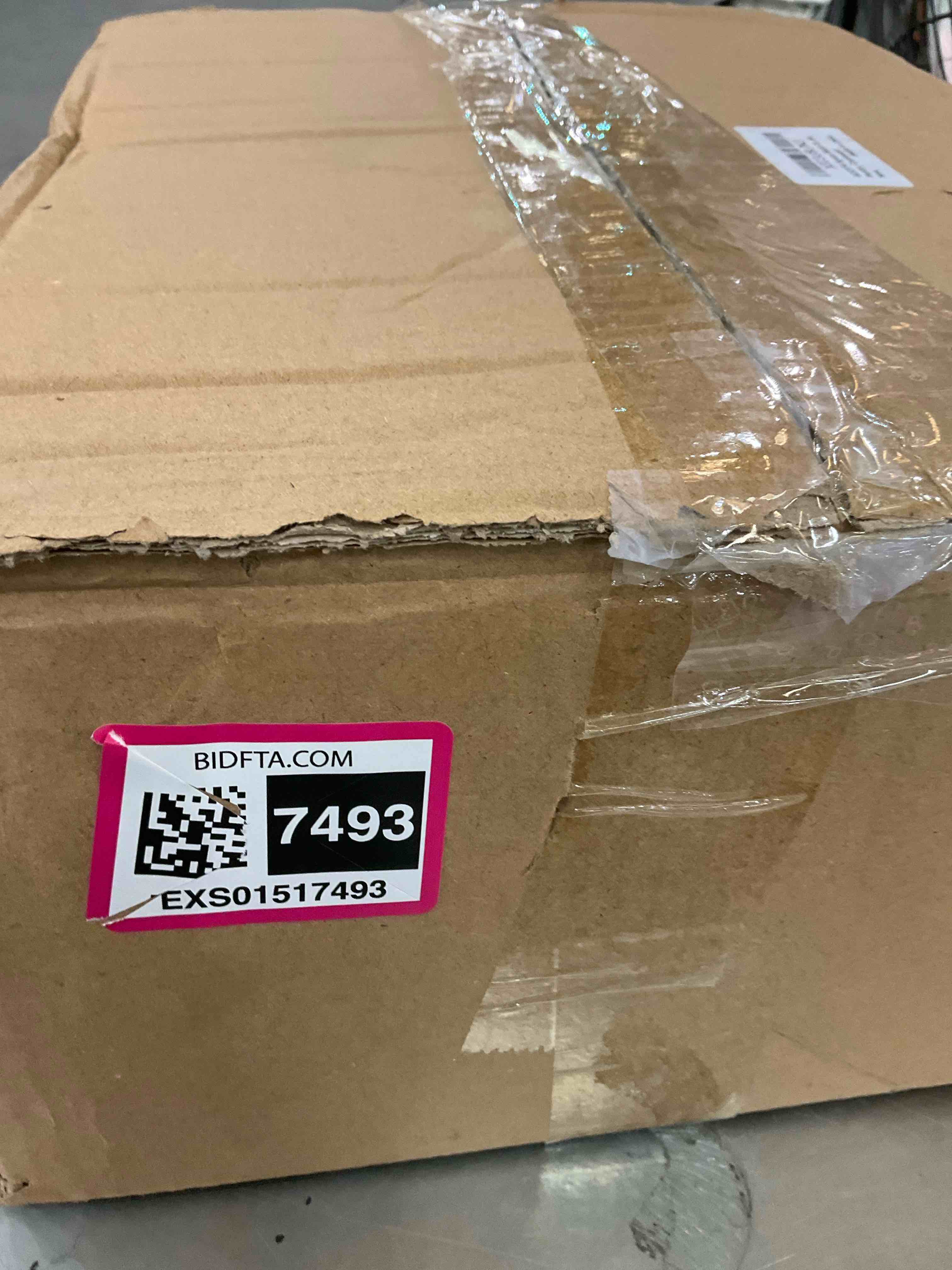 https://s3.amazonaws.com/lotting-images-prod/BargainHunt/EXS01517494_1716311092474.jpeg