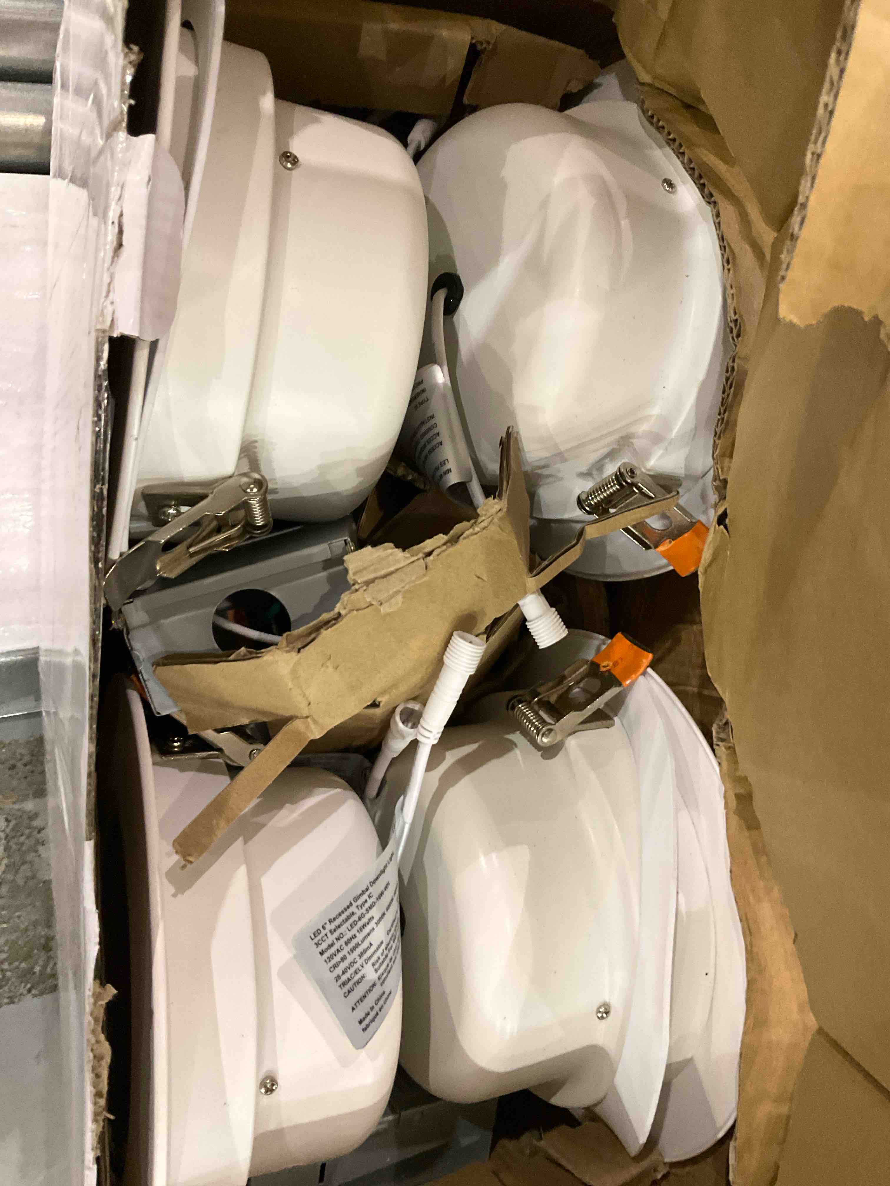 https://s3.amazonaws.com/lotting-images-prod/BargainHunt/EXS01517592_1719576854270.jpeg