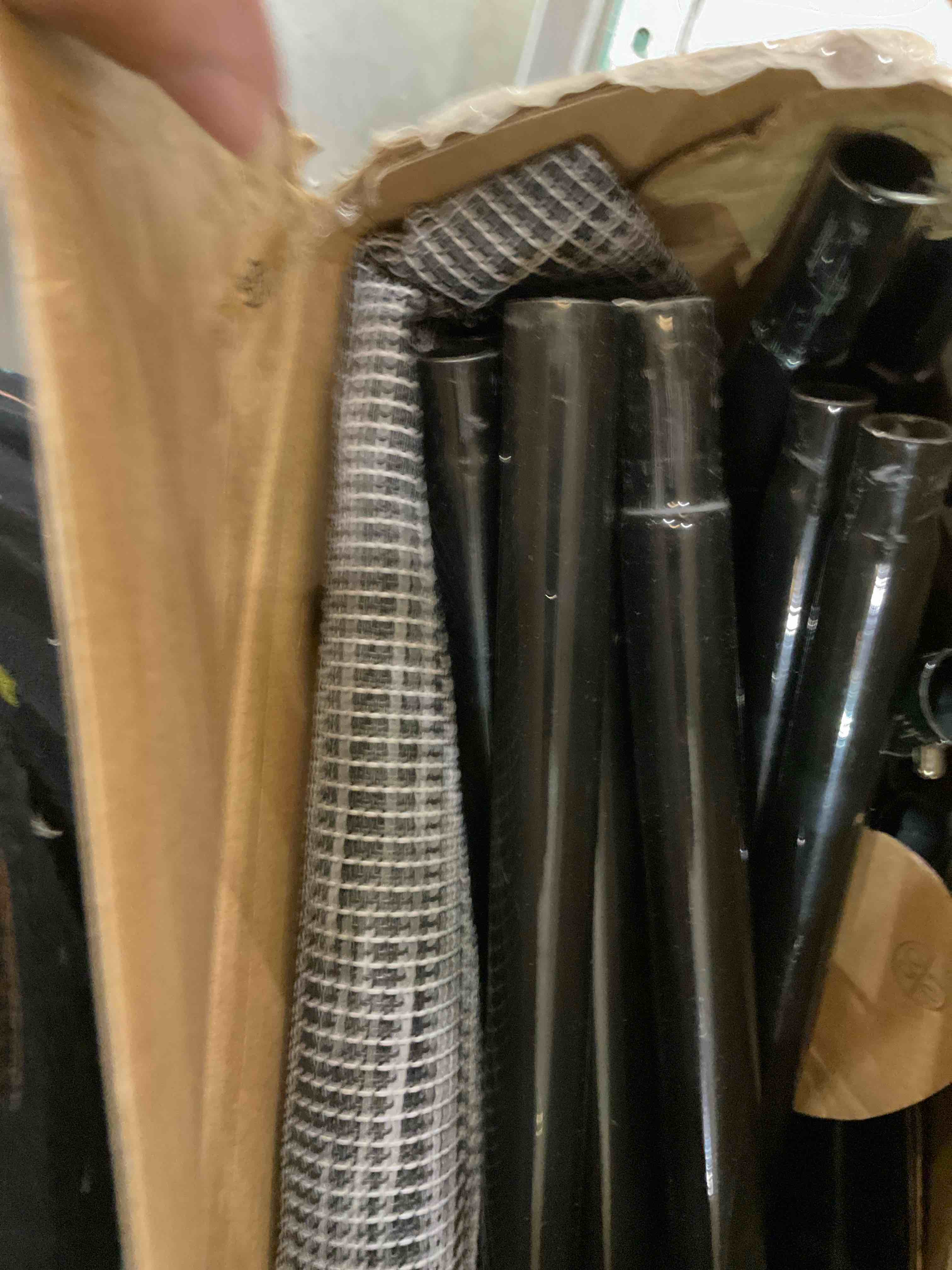 https://s3.amazonaws.com/lotting-images-prod/BargainHunt/EXS01517631_1719585133946.jpeg