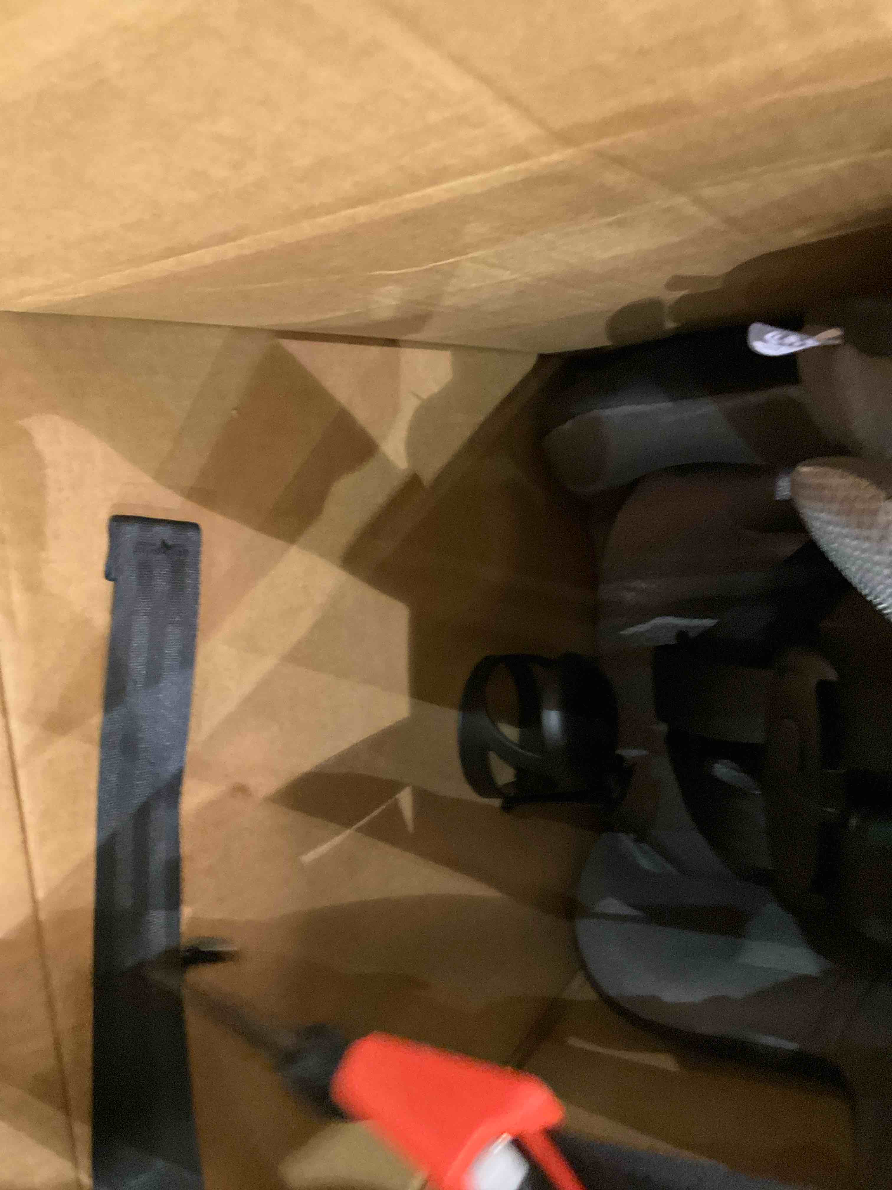 https://s3.amazonaws.com/lotting-images-prod/BargainHunt/EXS01517846_1719928702290.jpeg