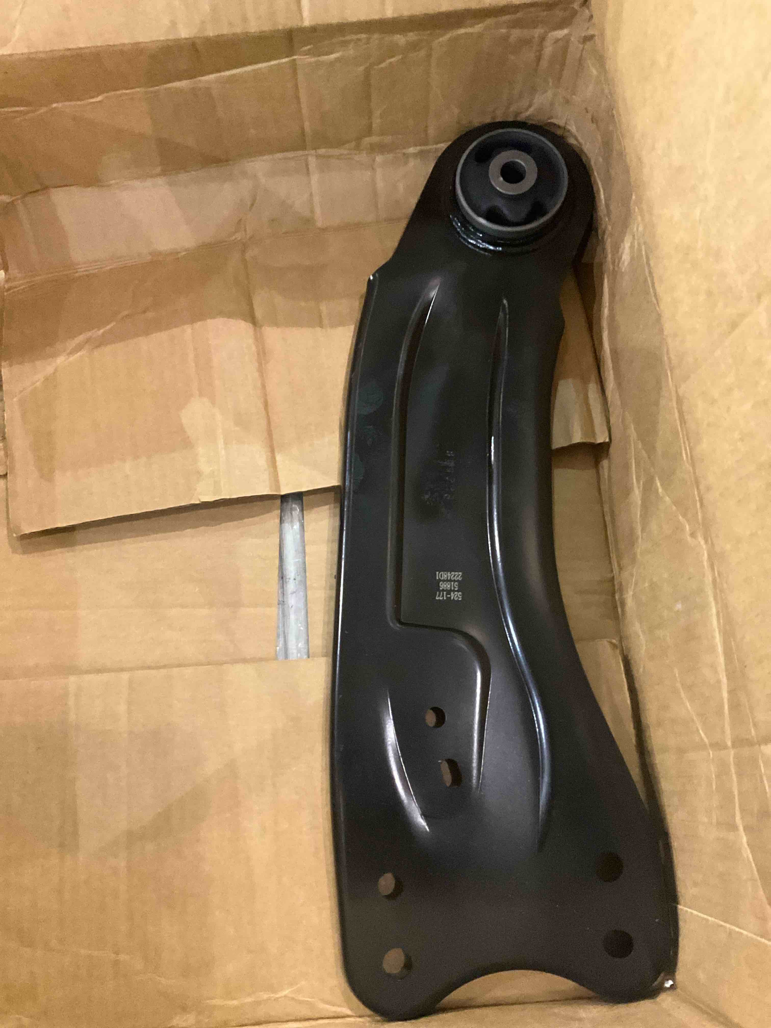 https://s3.amazonaws.com/lotting-images-prod/BargainHunt/EXS01518103_1716464131178.jpeg