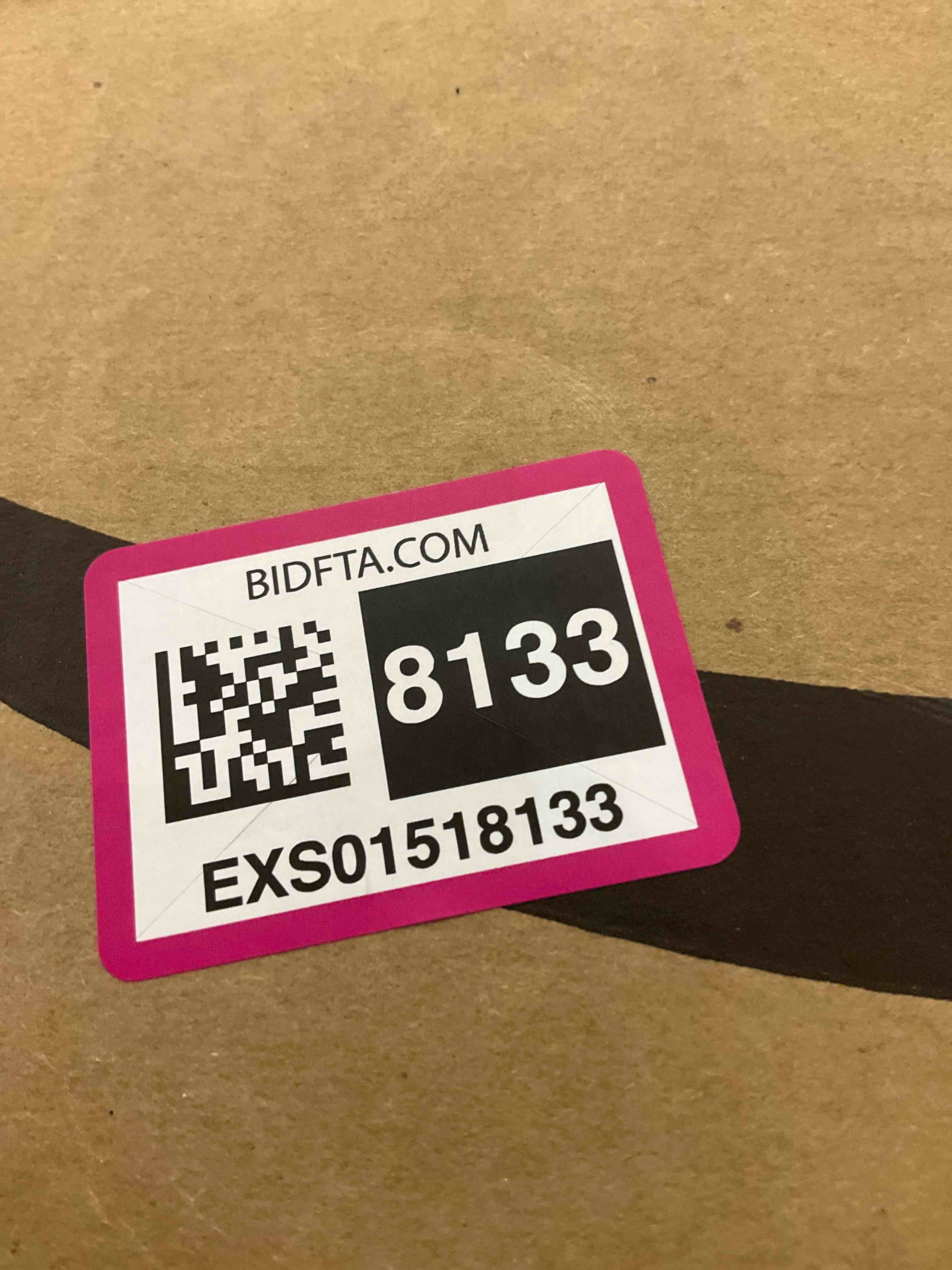 https://s3.amazonaws.com/lotting-images-prod/BargainHunt/EXS01518133_1716468032569.jpeg