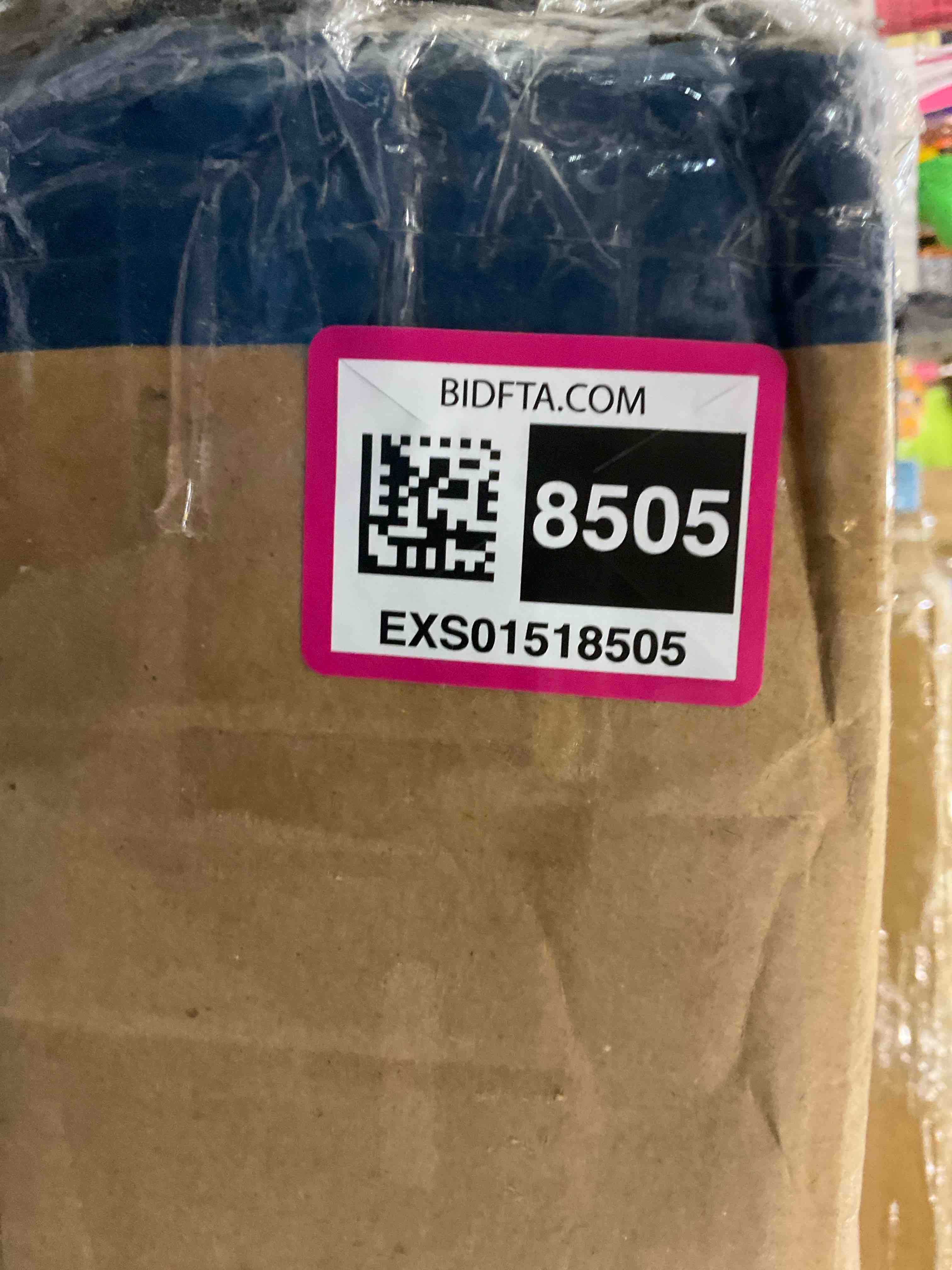 https://s3.amazonaws.com/lotting-images-prod/BargainHunt/EXS01518505_1717769026674.jpeg