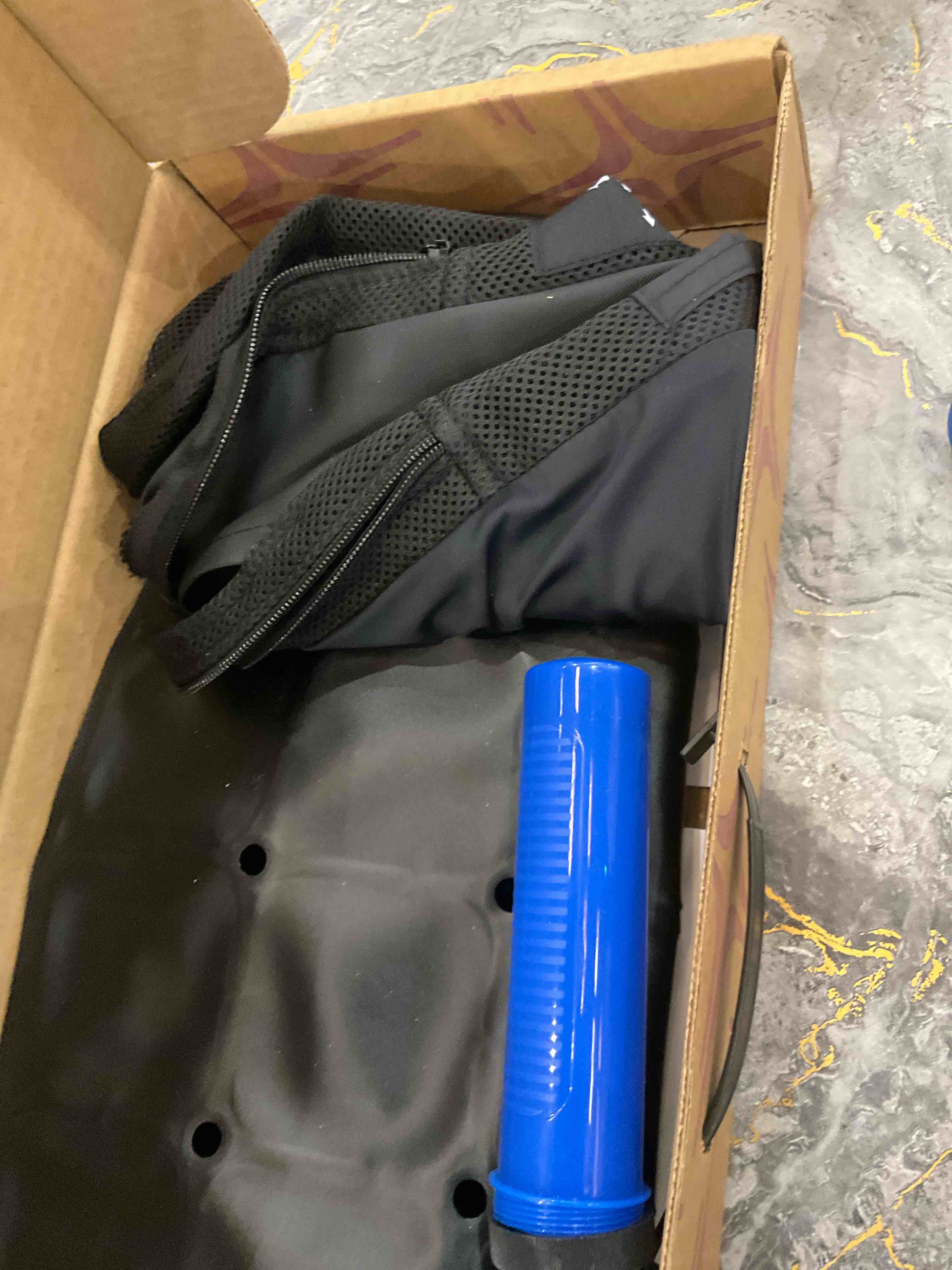 https://s3.amazonaws.com/lotting-images-prod/BargainHunt/EXS01518669_1718112766531.jpeg