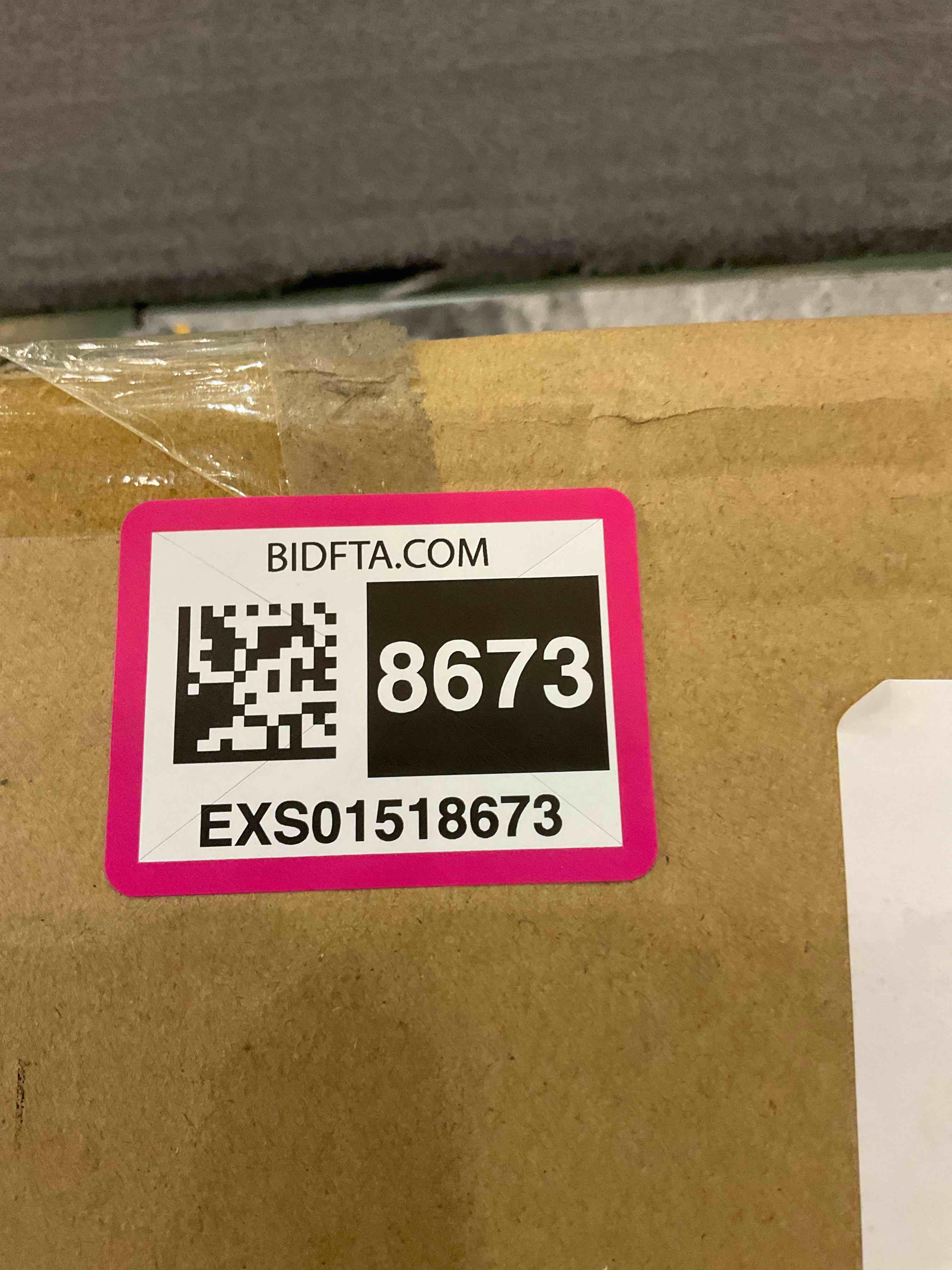 https://s3.amazonaws.com/lotting-images-prod/BargainHunt/EXS01518673_1718113588601.jpeg