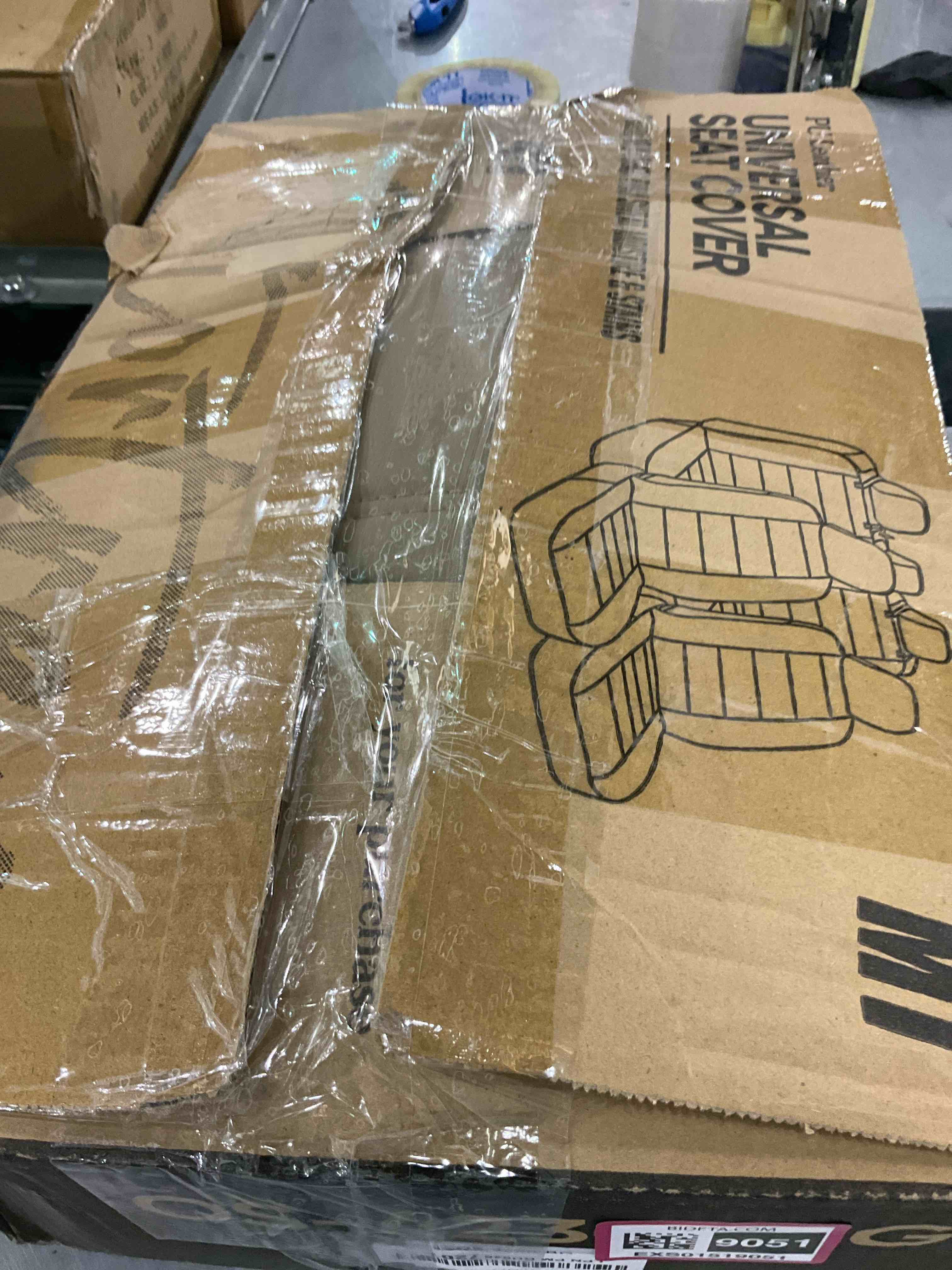 https://s3.amazonaws.com/lotting-images-prod/BargainHunt/EXS01519051_1715953307007.jpeg