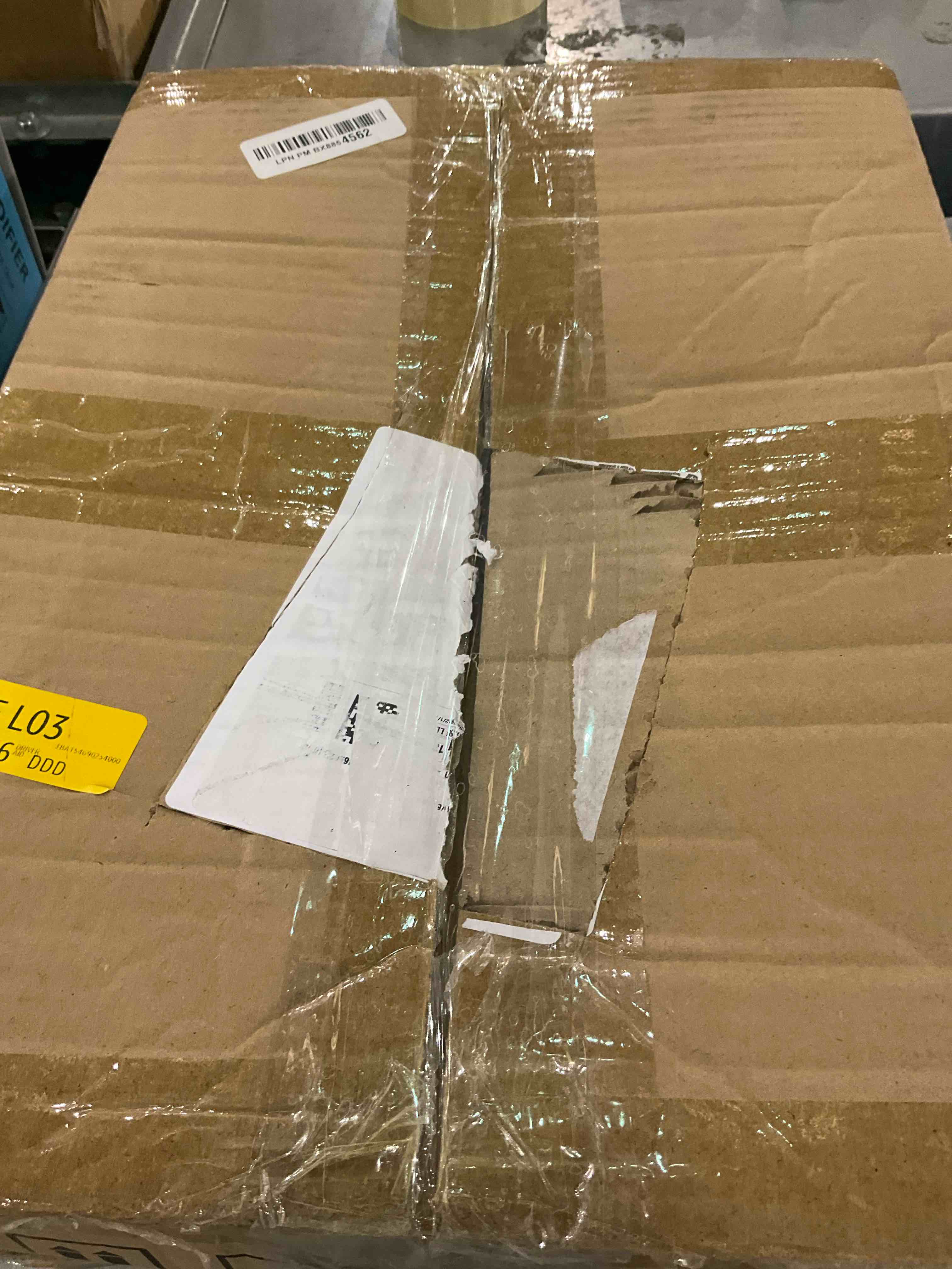 https://s3.amazonaws.com/lotting-images-prod/BargainHunt/EXS01519052_1715953215534.jpeg