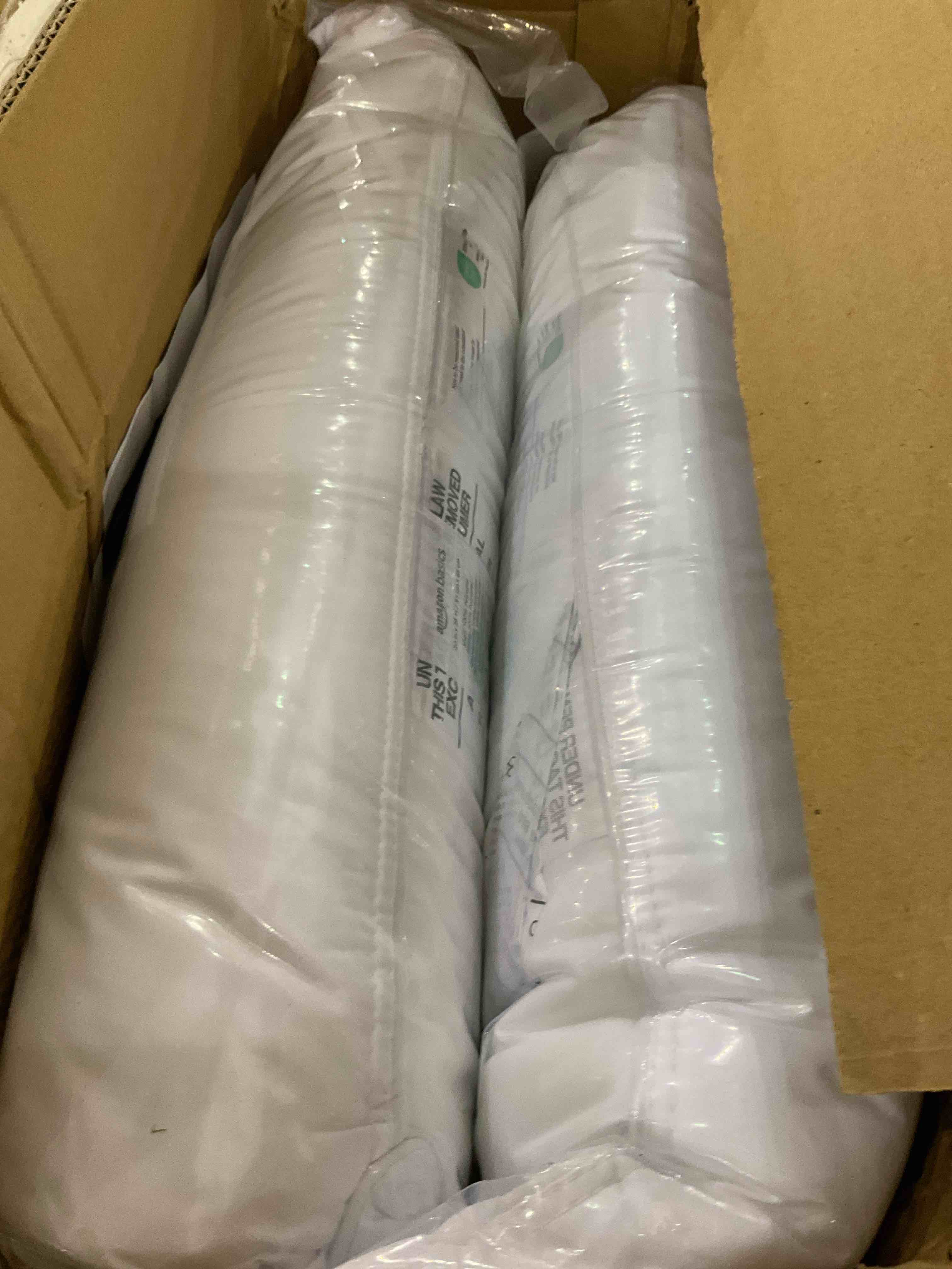 https://s3.amazonaws.com/lotting-images-prod/BargainHunt/EXS01519056_1715952854142.jpeg
