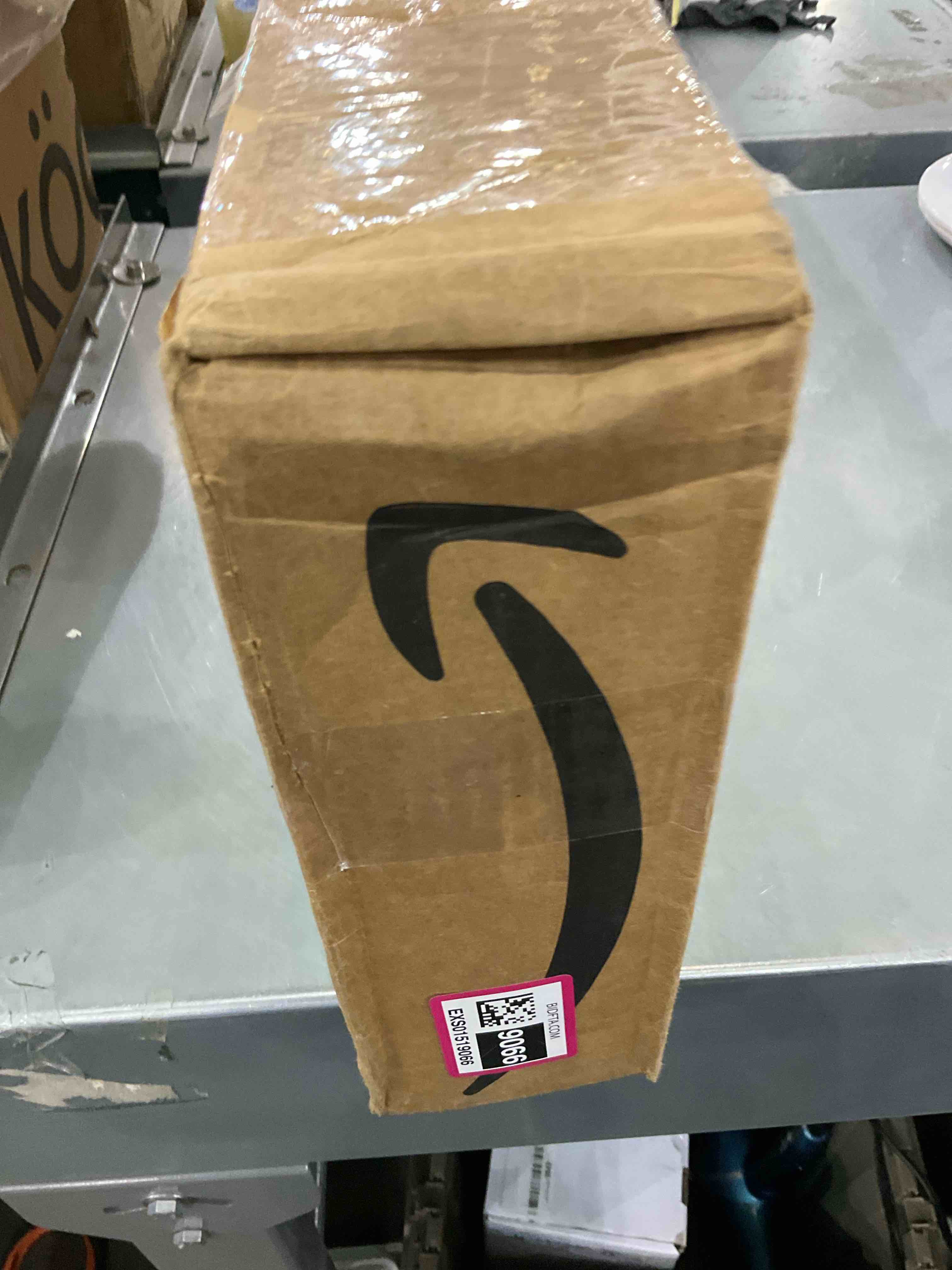 https://s3.amazonaws.com/lotting-images-prod/BargainHunt/EXS01519066_1715959316291.jpeg
