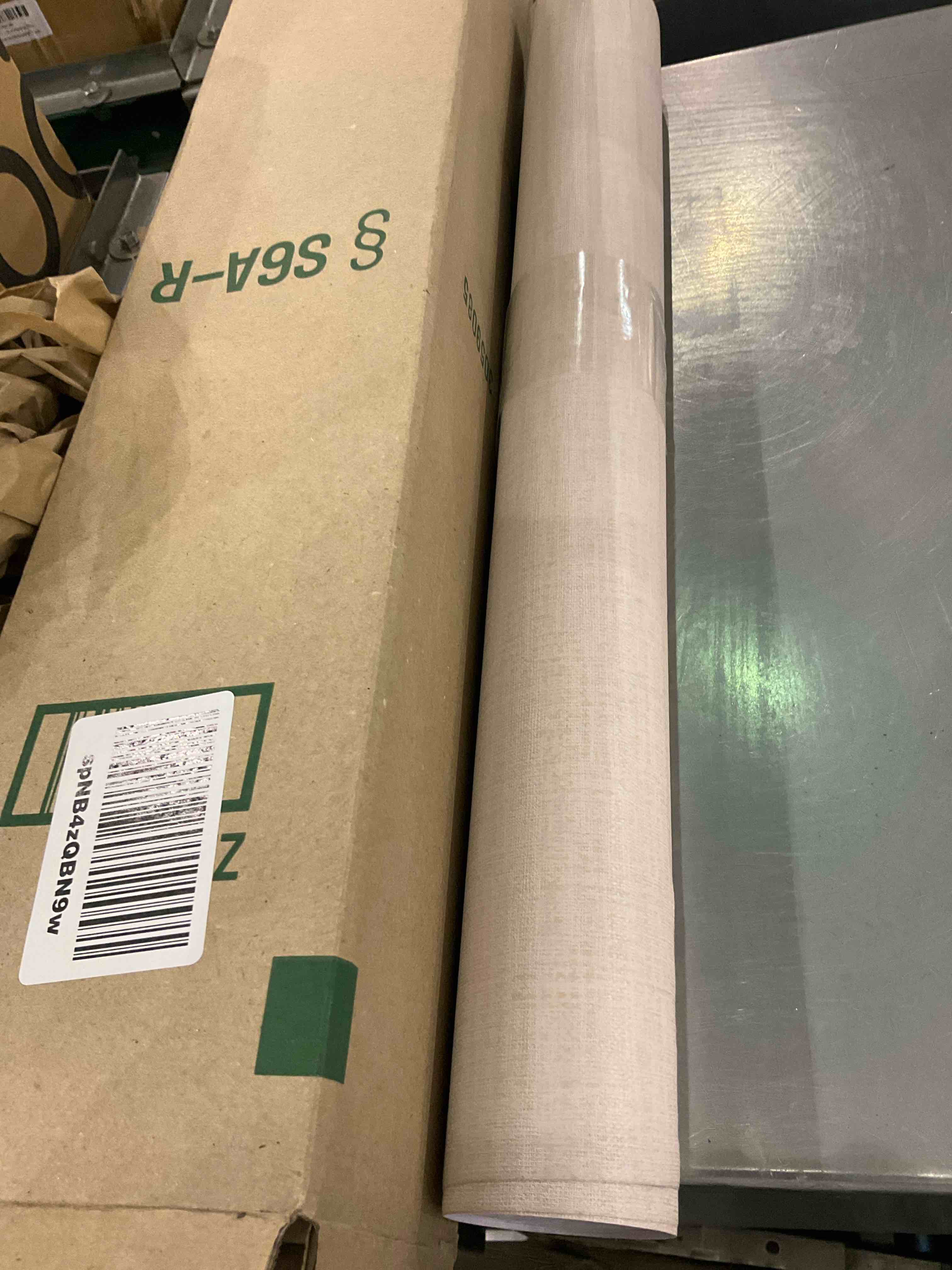 https://s3.amazonaws.com/lotting-images-prod/BargainHunt/EXS01519073_1715956062959.jpeg