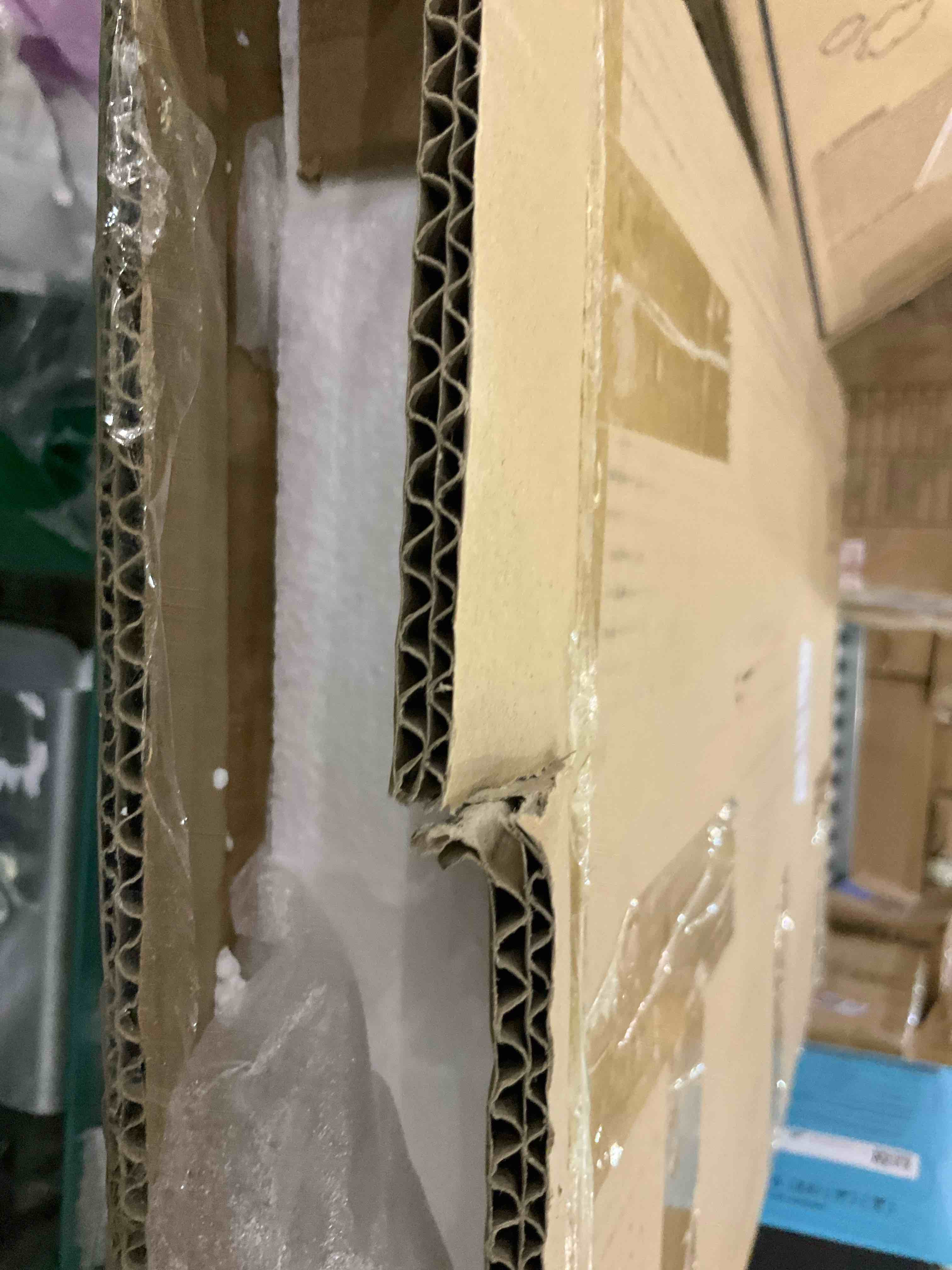 https://s3.amazonaws.com/lotting-images-prod/BargainHunt/EXS01519086_1715964974086.jpeg