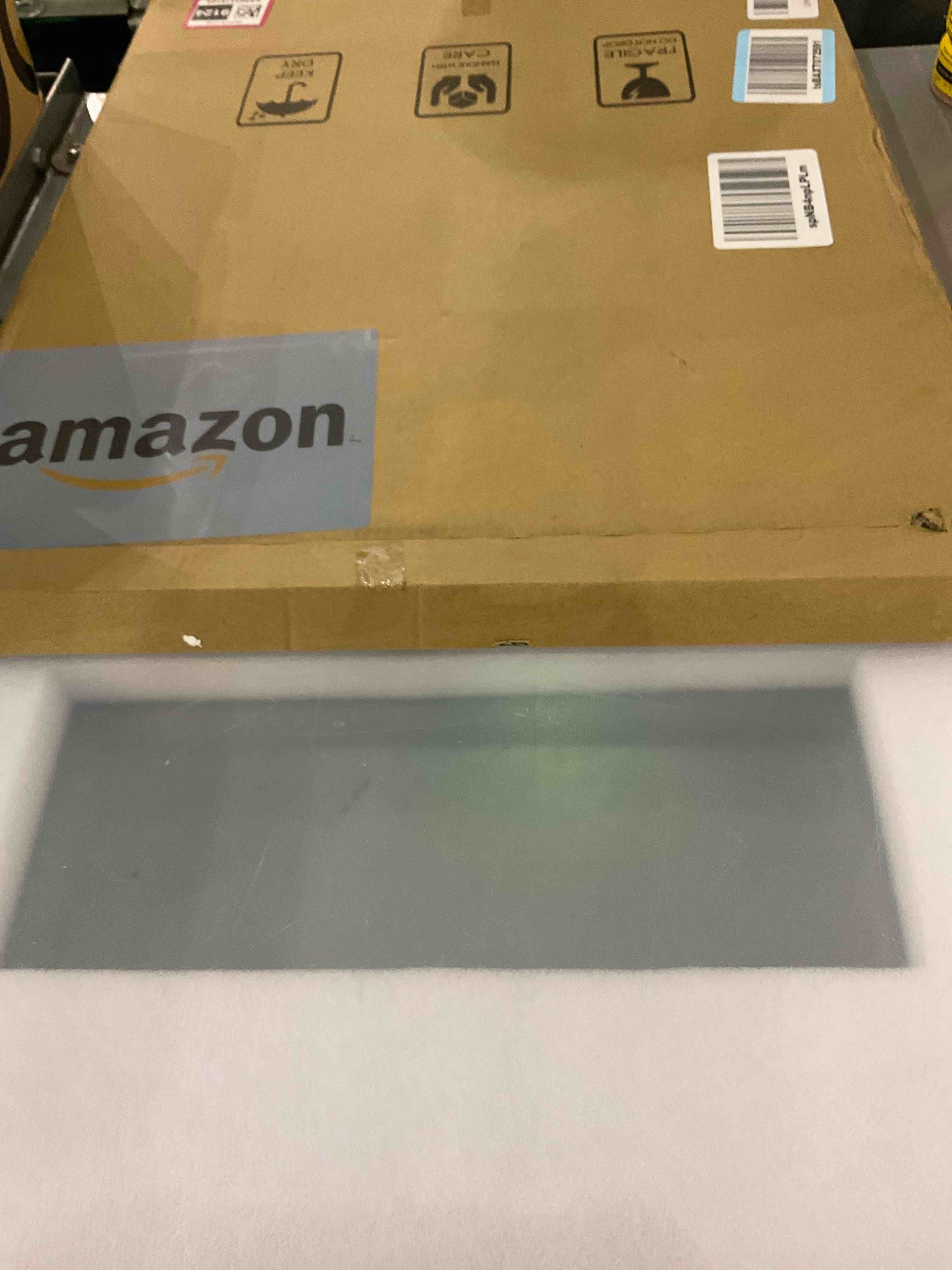 https://s3.amazonaws.com/lotting-images-prod/BargainHunt/EXS01519124_1716207188265.jpeg