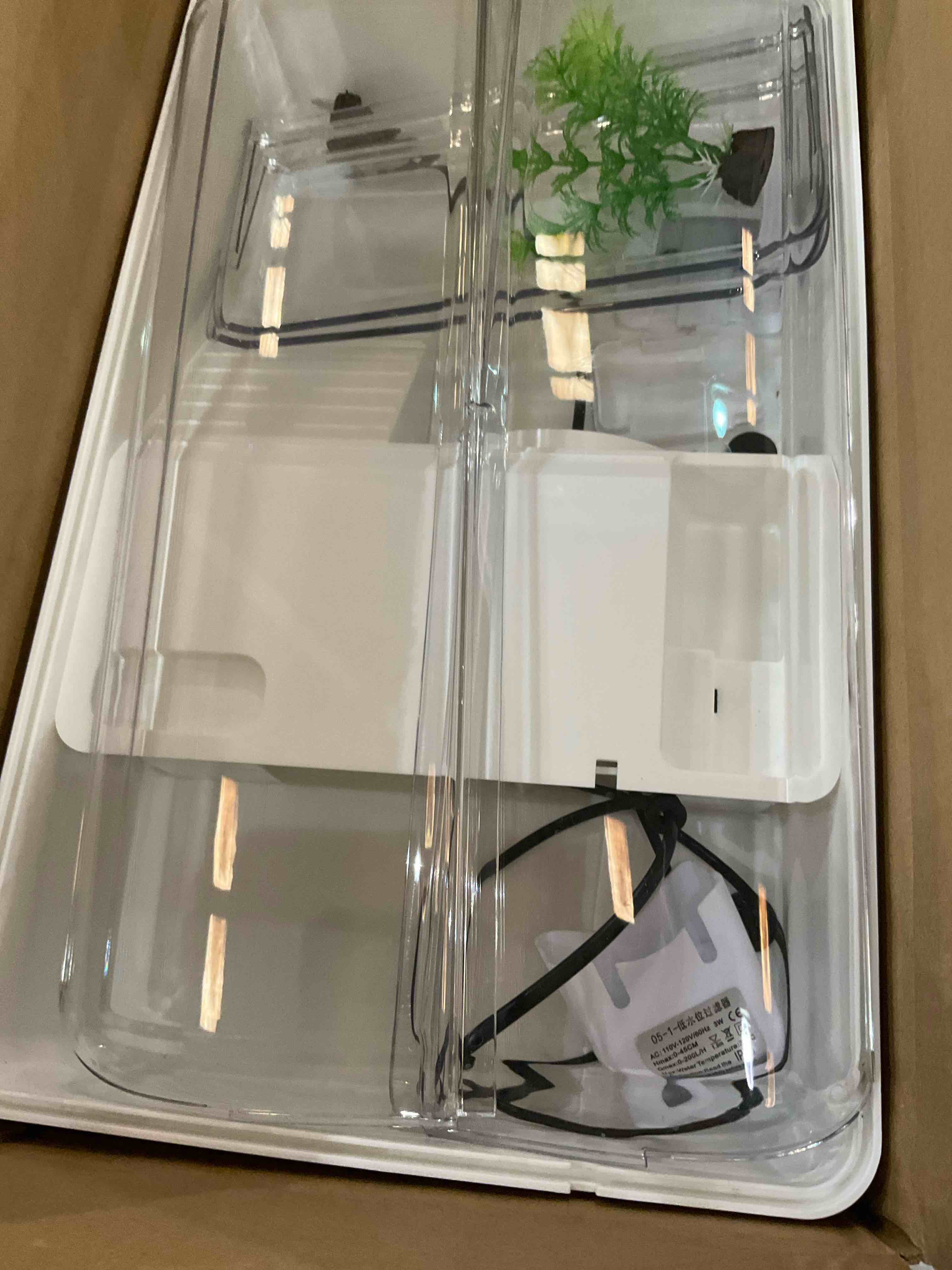 https://s3.amazonaws.com/lotting-images-prod/BargainHunt/EXS01519166_1716215836239.jpeg
