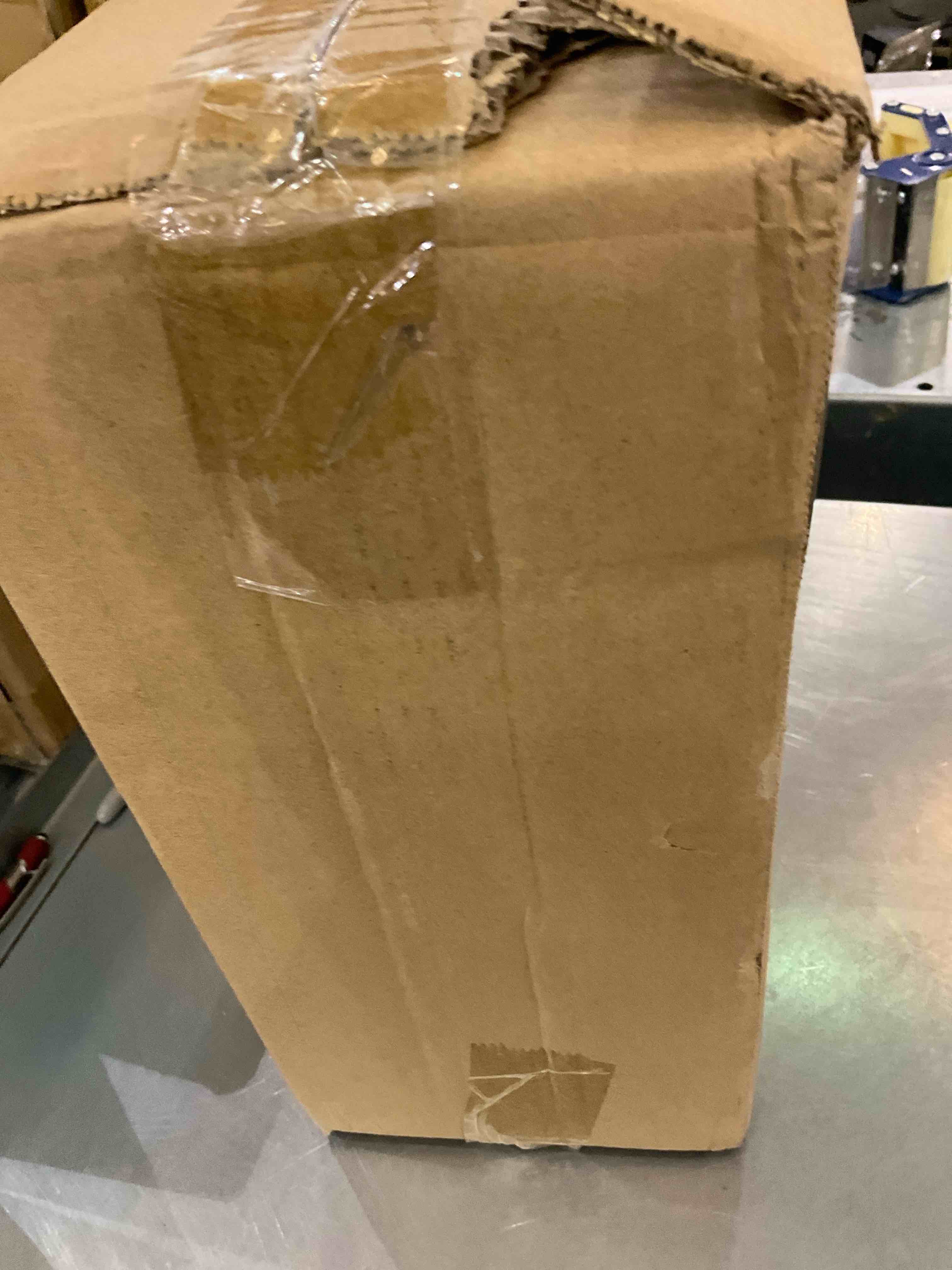 https://s3.amazonaws.com/lotting-images-prod/BargainHunt/EXS01519206_1716224641775.jpeg