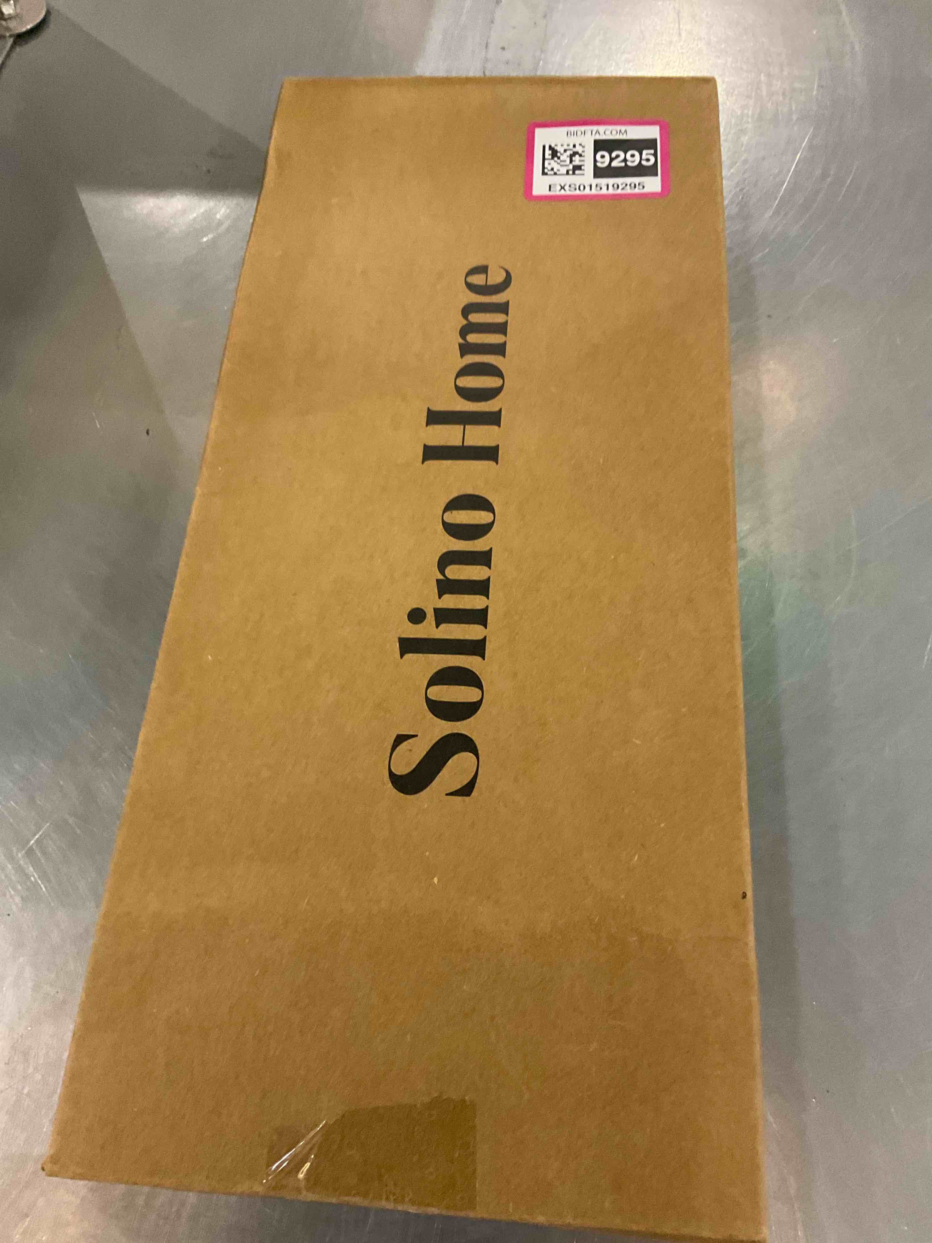 https://s3.amazonaws.com/lotting-images-prod/BargainHunt/EXS01519295_1716298430978.jpeg