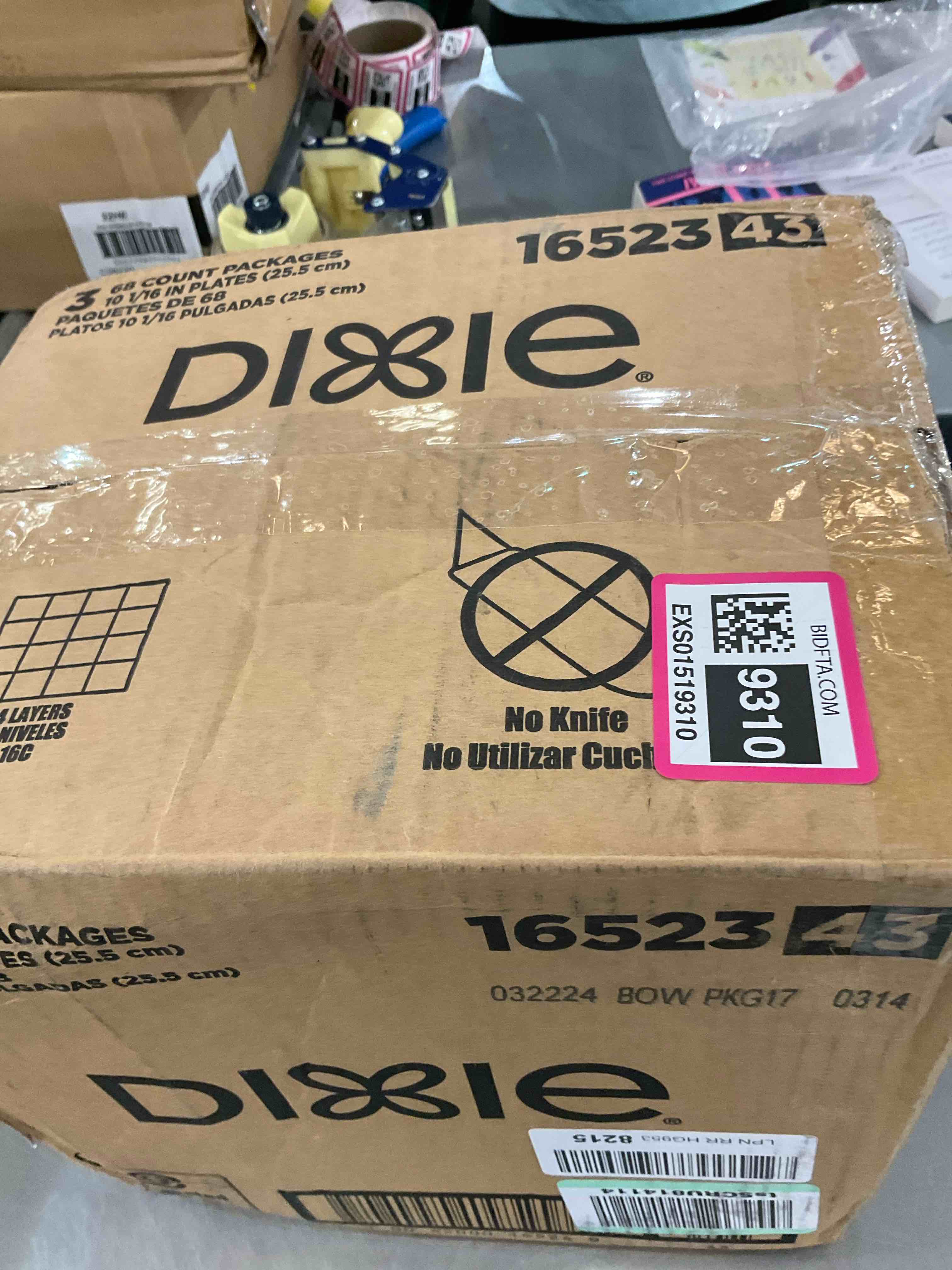 https://s3.amazonaws.com/lotting-images-prod/BargainHunt/EXS01519311_1716303377894.jpeg