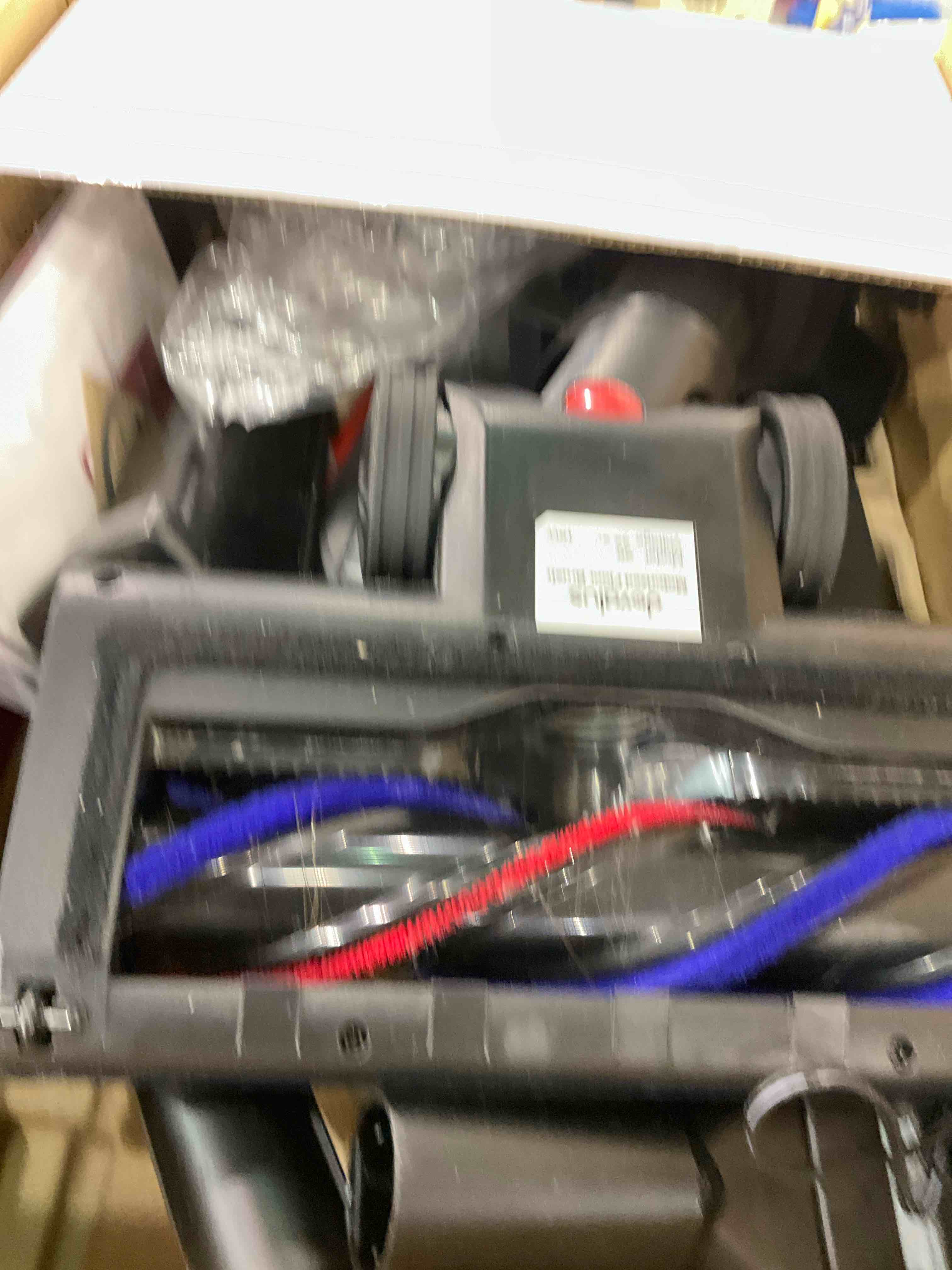 https://s3.amazonaws.com/lotting-images-prod/BargainHunt/EXS01519416_1716463333857.jpeg