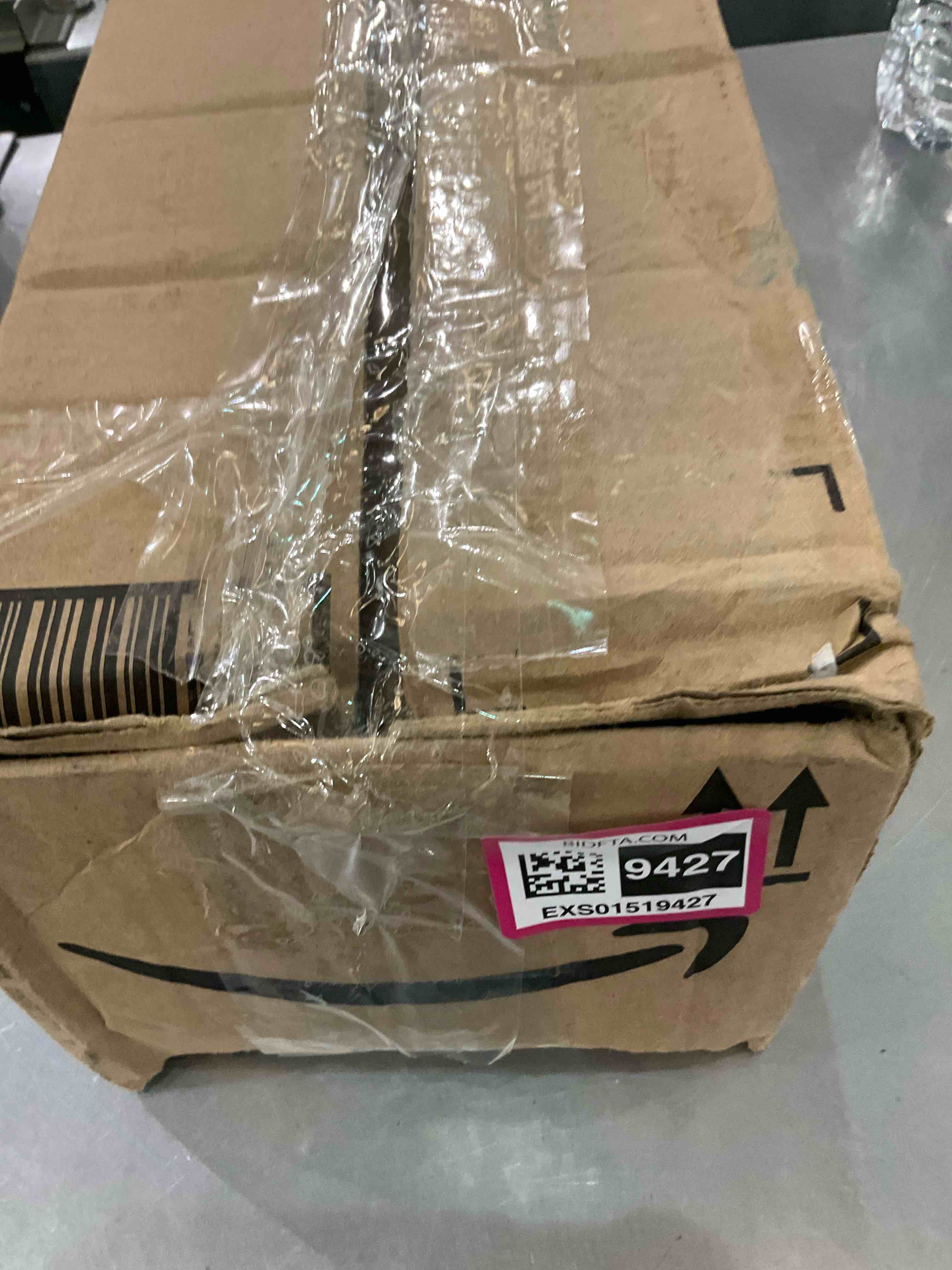 https://s3.amazonaws.com/lotting-images-prod/BargainHunt/EXS01519427_1716472849847.jpeg