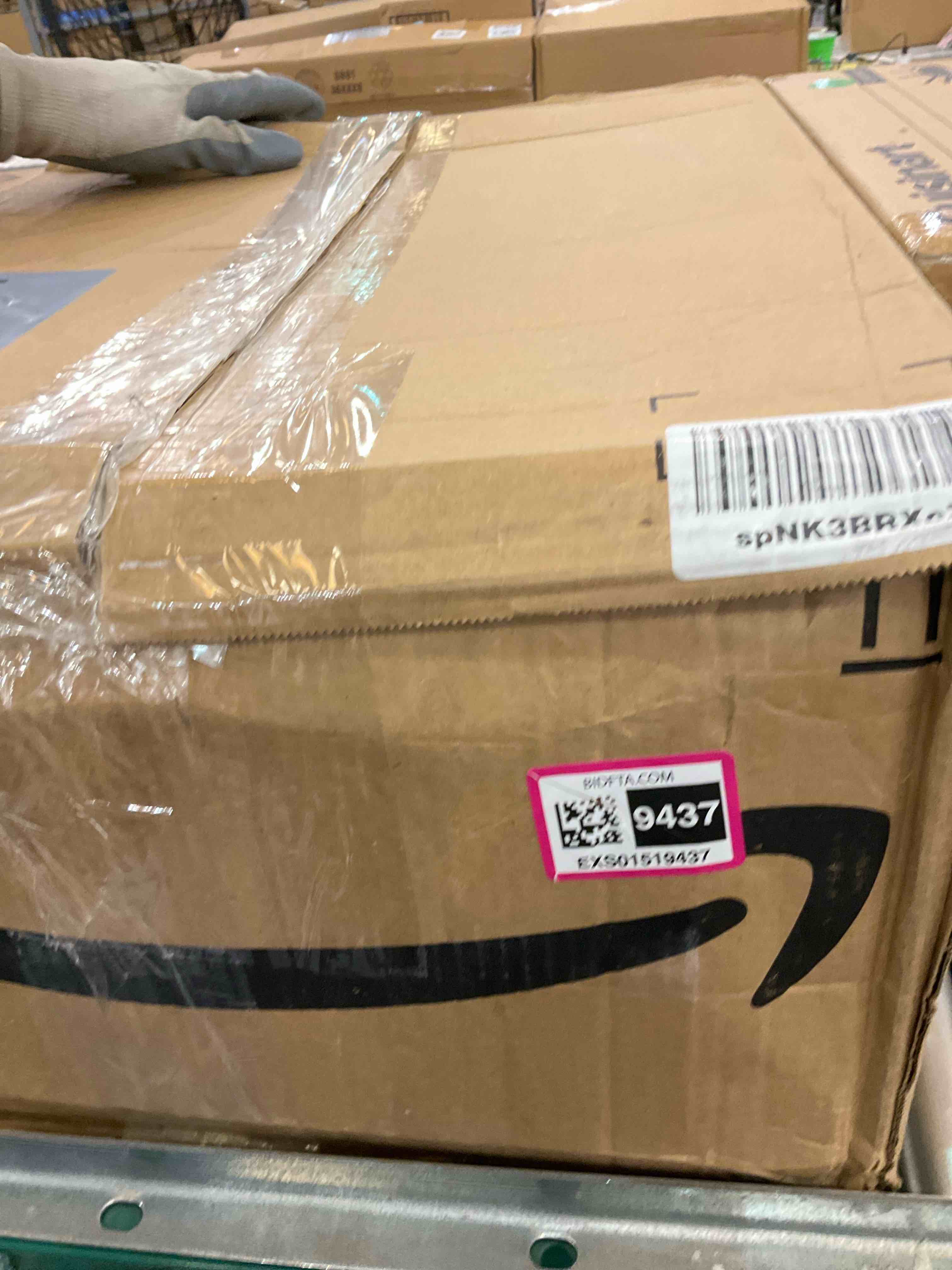 https://s3.amazonaws.com/lotting-images-prod/BargainHunt/EXS01519438_1716474909885.jpeg