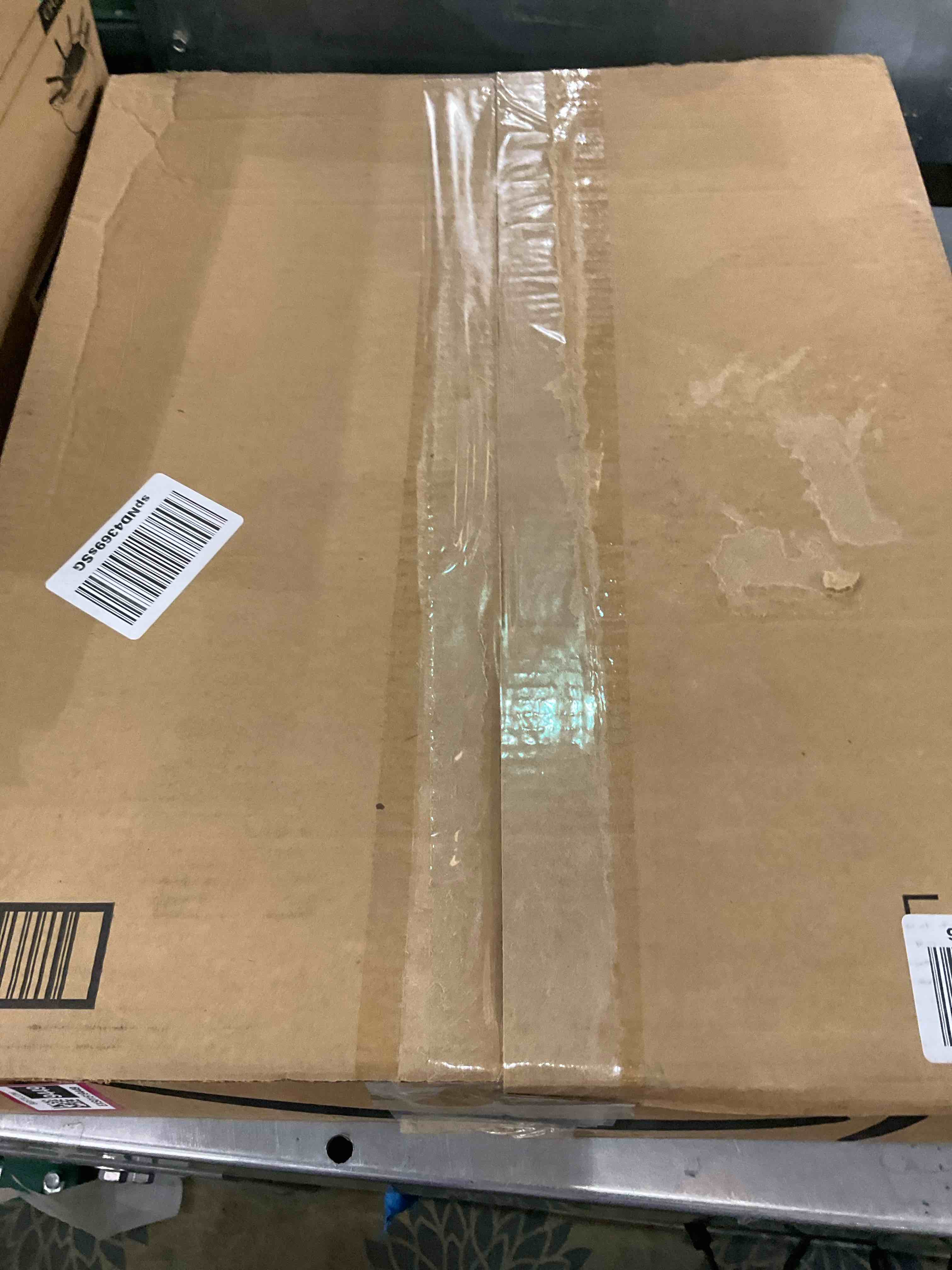 https://s3.amazonaws.com/lotting-images-prod/BargainHunt/EXS01519449_1716899210114.jpeg