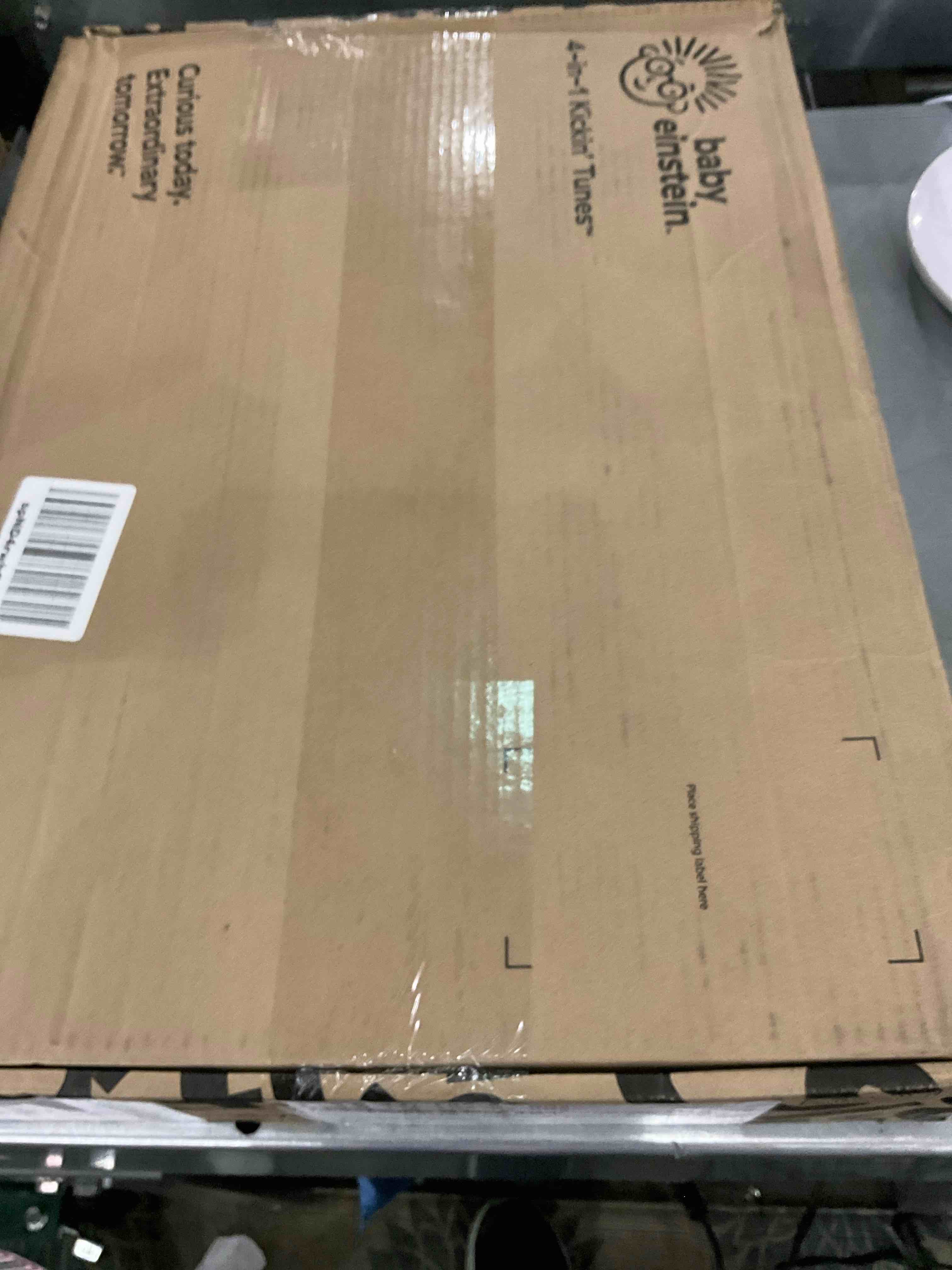 https://s3.amazonaws.com/lotting-images-prod/BargainHunt/EXS01519456_1716898287078.jpeg