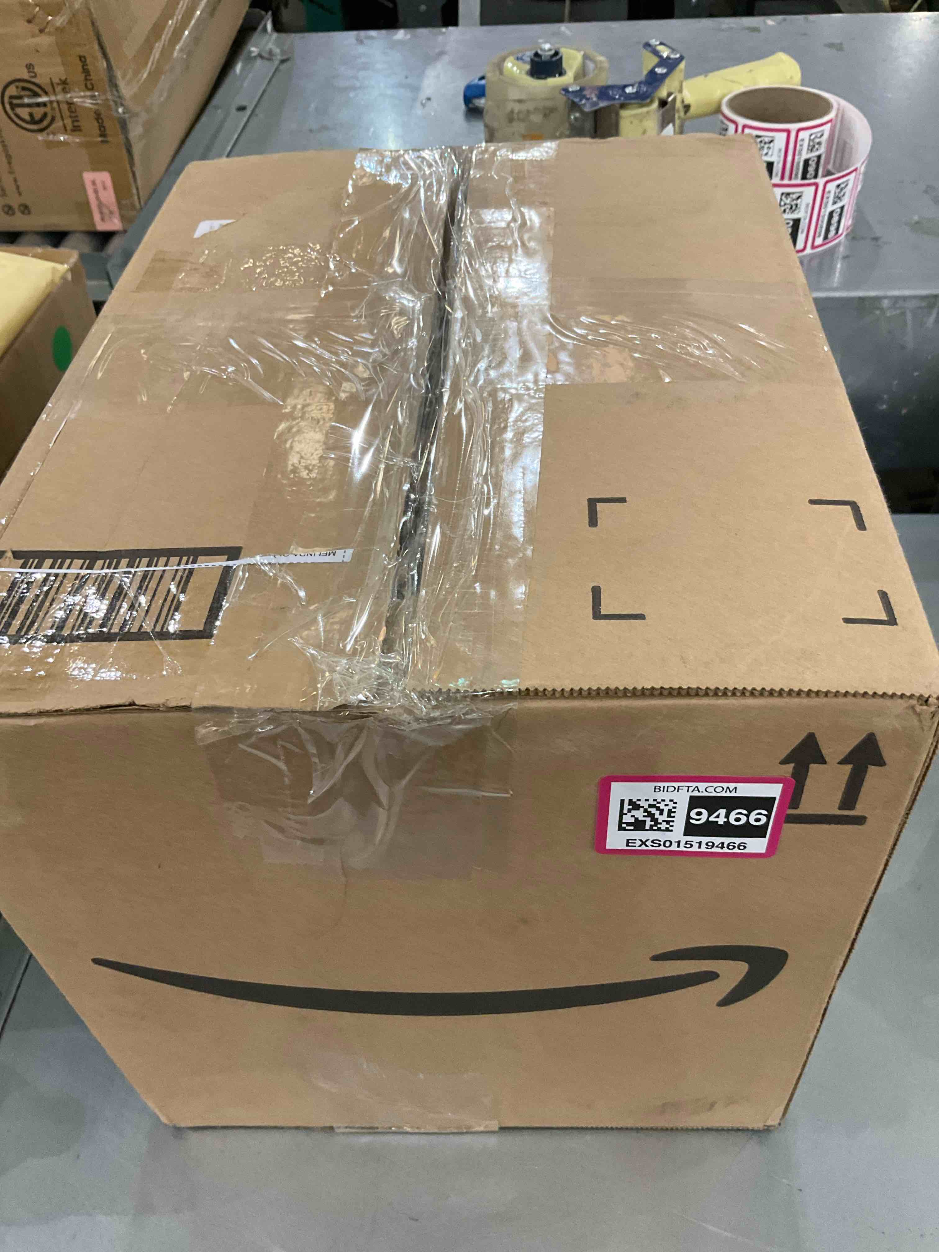 https://s3.amazonaws.com/lotting-images-prod/BargainHunt/EXS01519466_1716904957954.jpeg