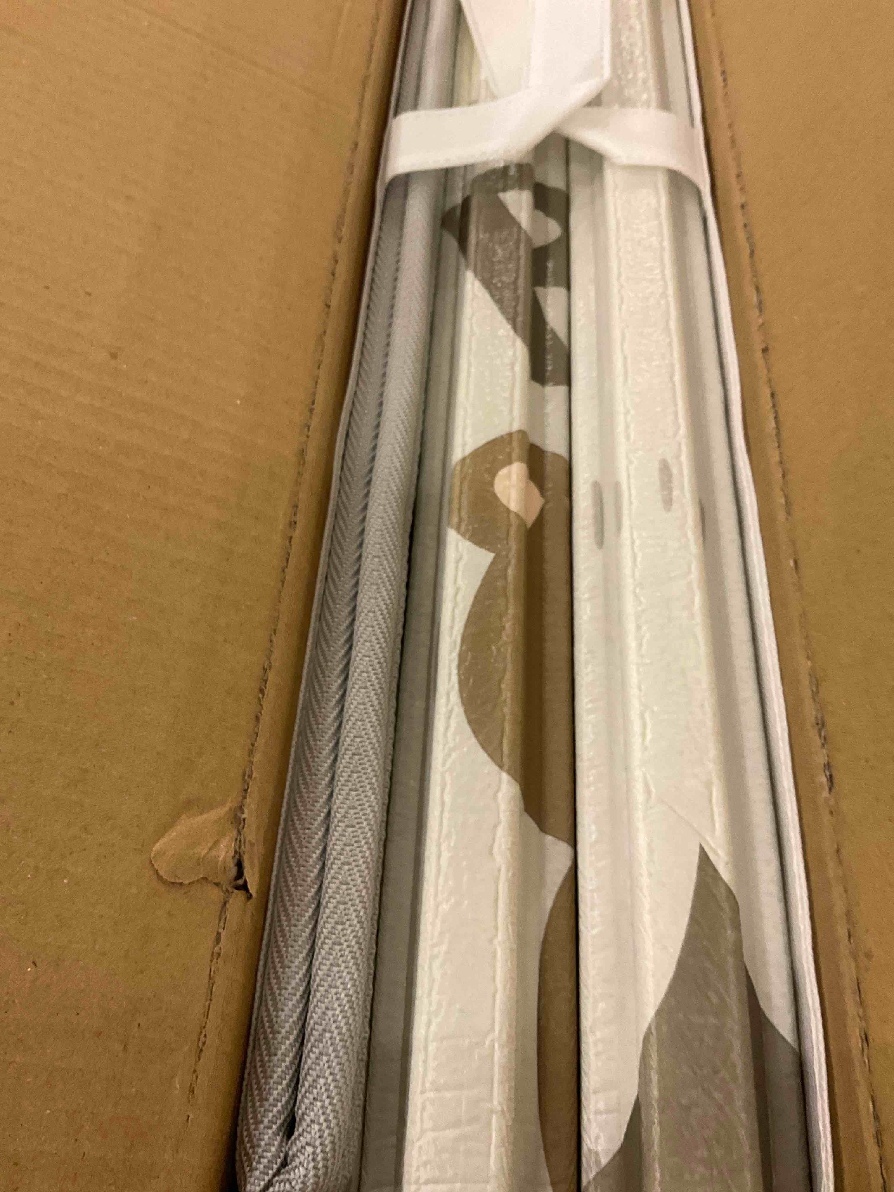 https://s3.amazonaws.com/lotting-images-prod/BargainHunt/EXS01519467_1716904813408.jpeg