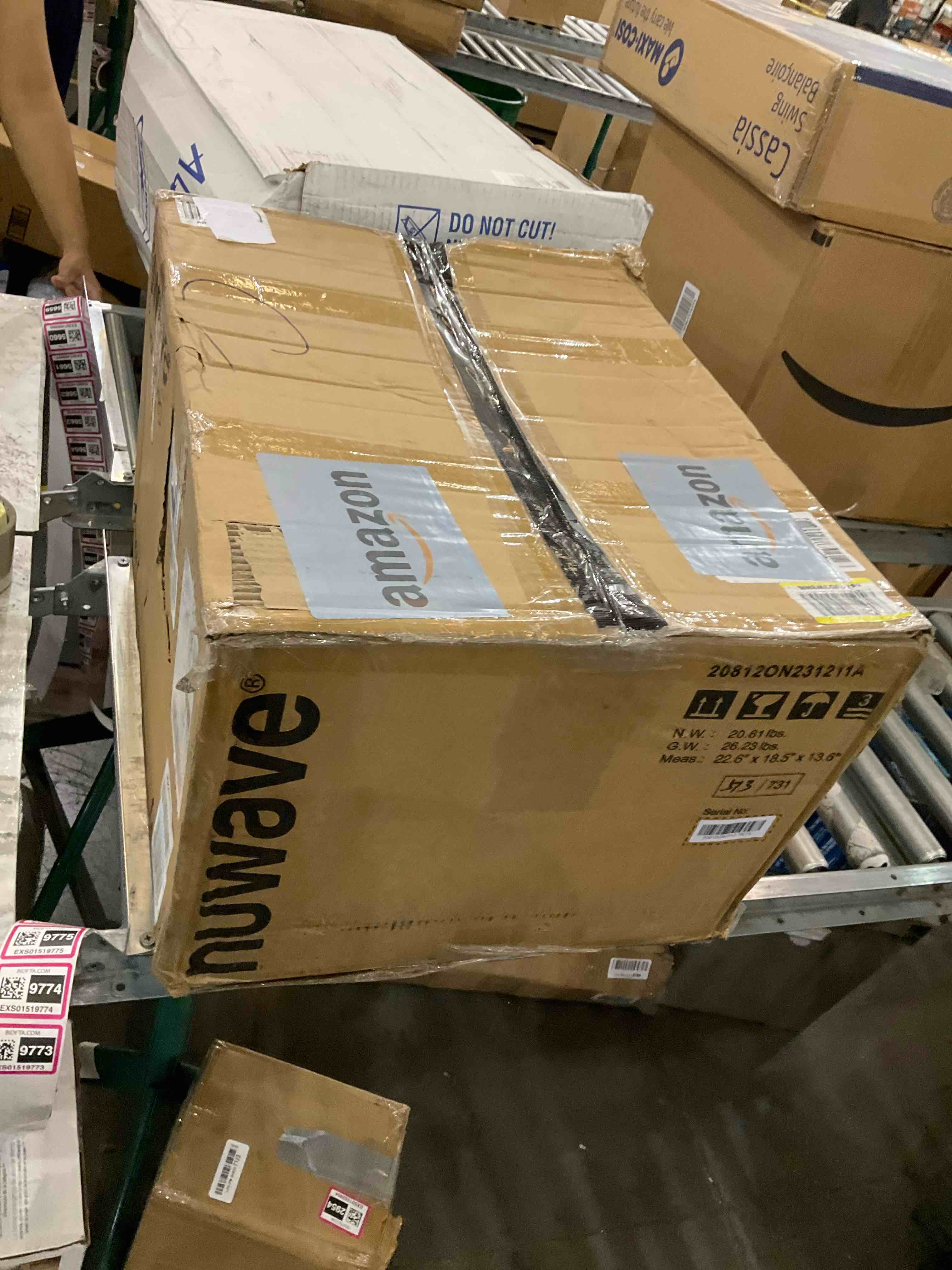 https://s3.amazonaws.com/lotting-images-prod/BargainHunt/EXS01519773_1717075755509.jpeg