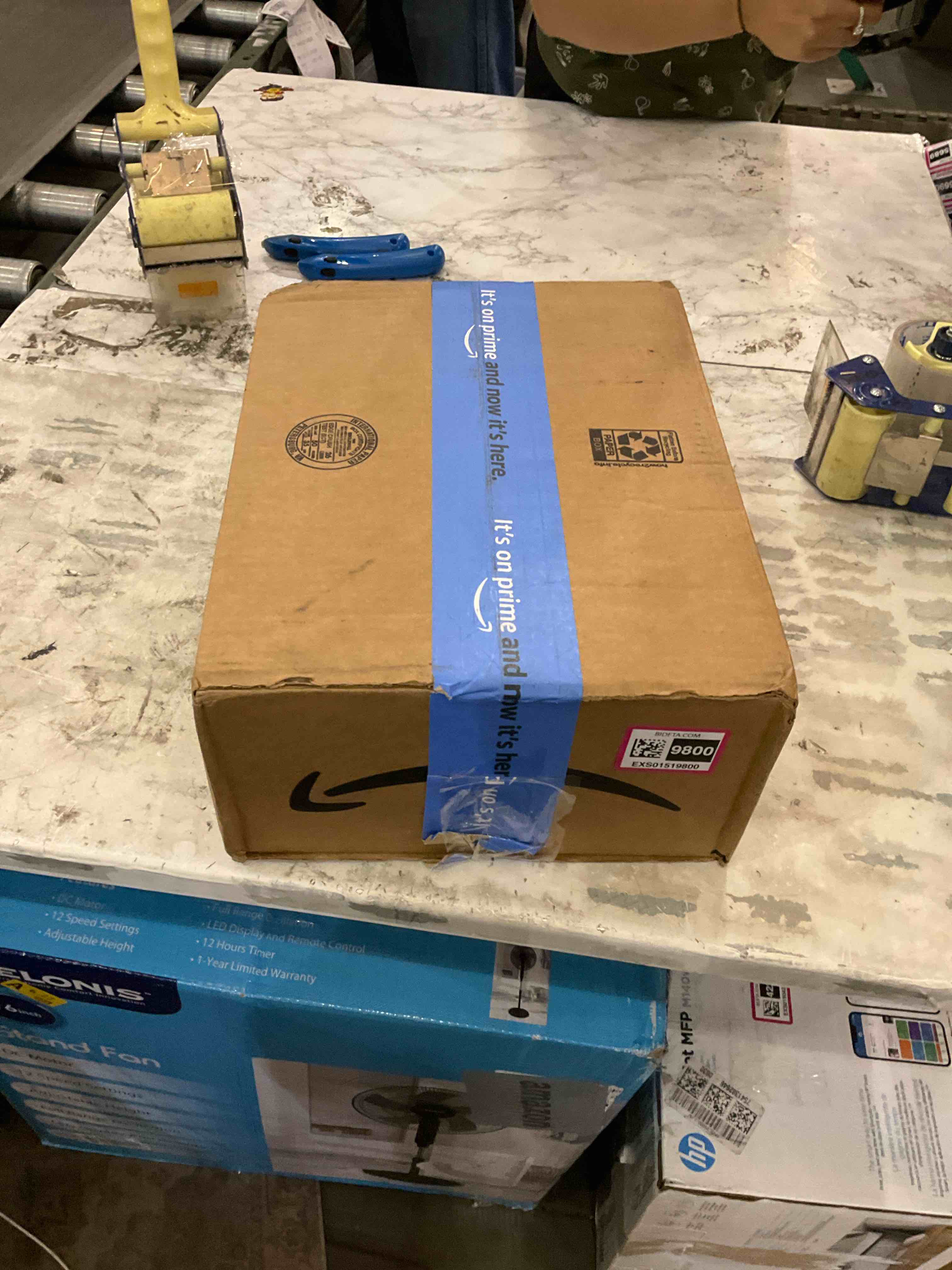 https://s3.amazonaws.com/lotting-images-prod/BargainHunt/EXS01519800_1717077989188.jpeg