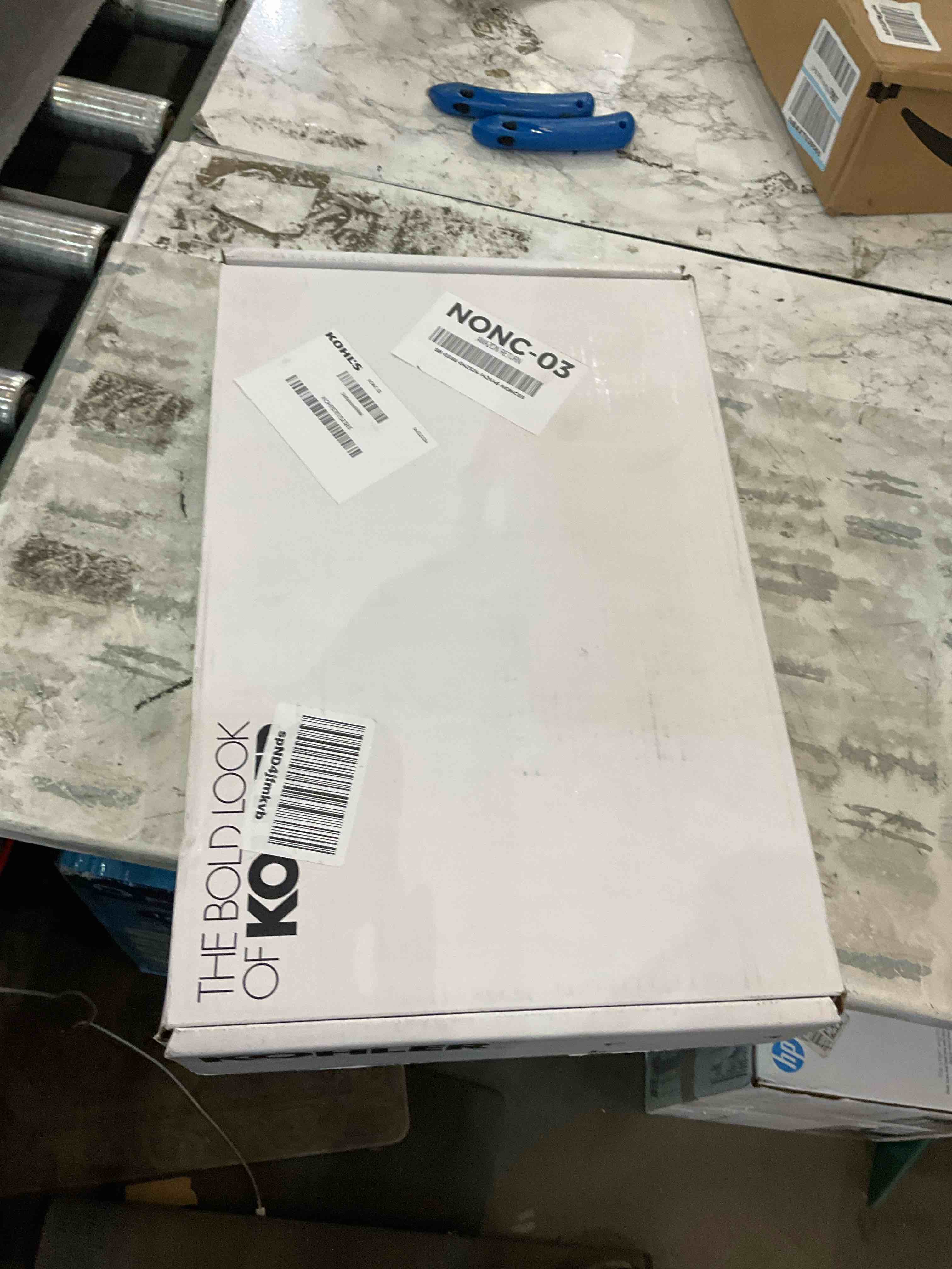 https://s3.amazonaws.com/lotting-images-prod/BargainHunt/EXS01519804_1717078184655.jpeg