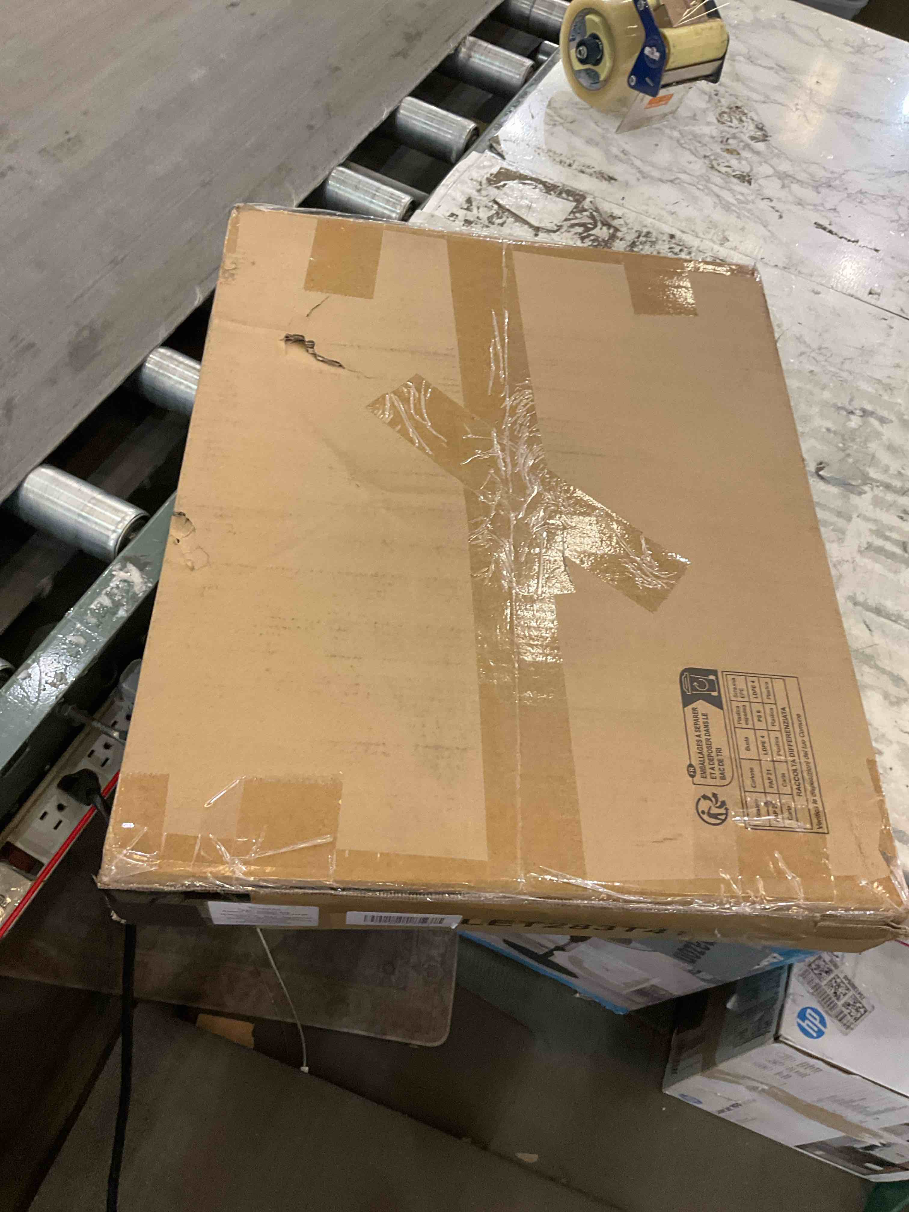 https://s3.amazonaws.com/lotting-images-prod/BargainHunt/EXS01519837_1717082305011.jpeg