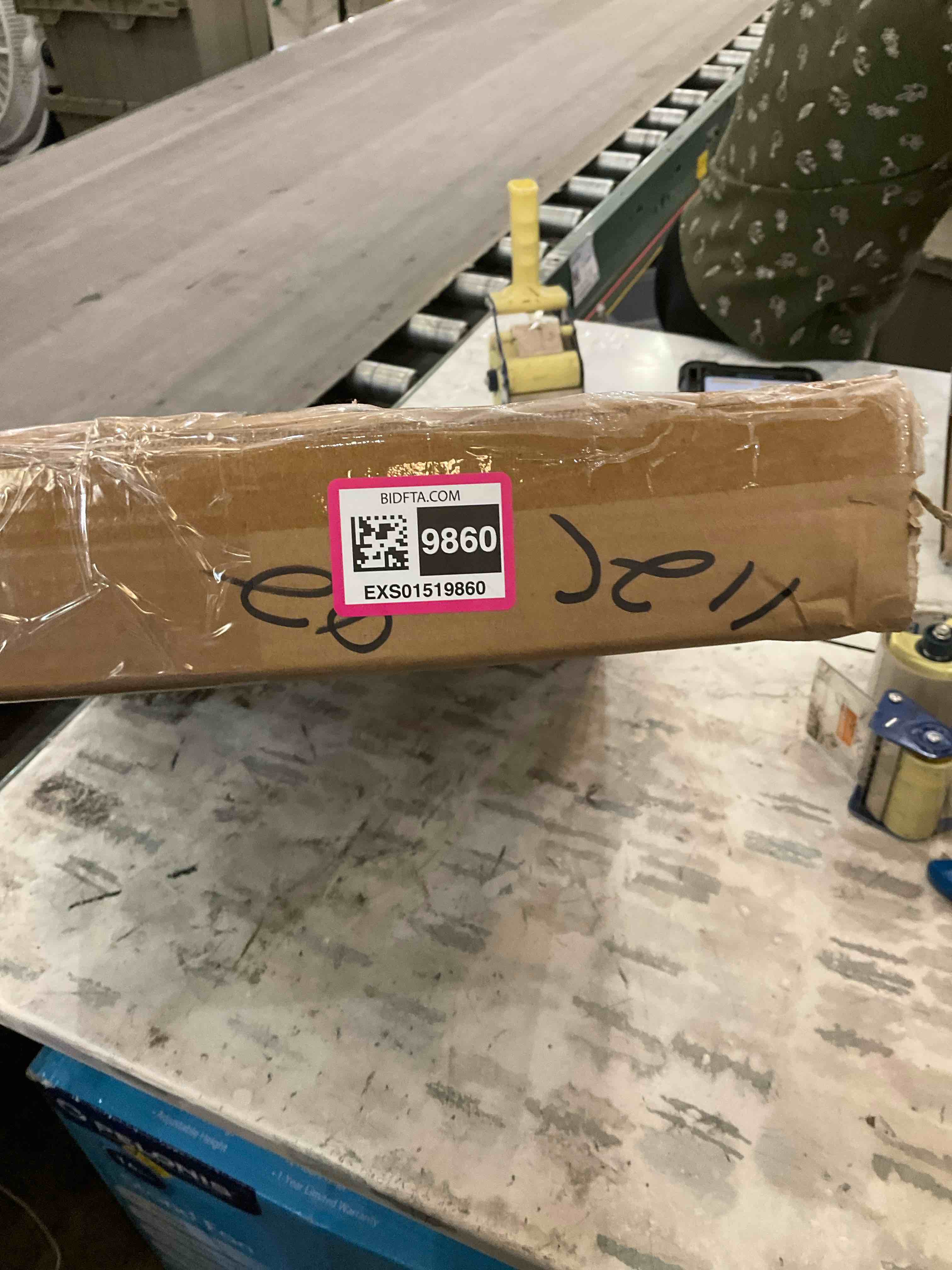 https://s3.amazonaws.com/lotting-images-prod/BargainHunt/EXS01519860_1717087480304.jpeg