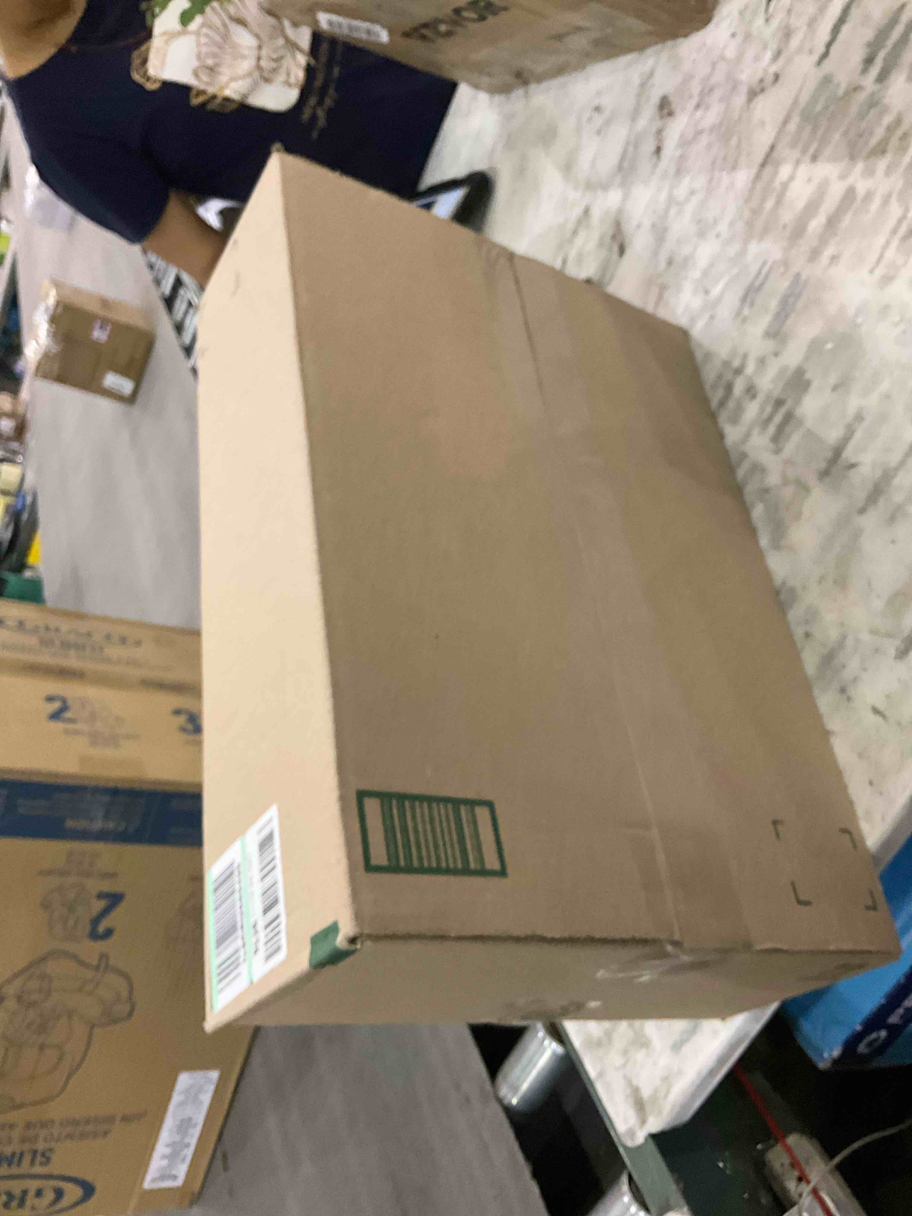 https://s3.amazonaws.com/lotting-images-prod/BargainHunt/EXS01519909_1717154279309.jpeg