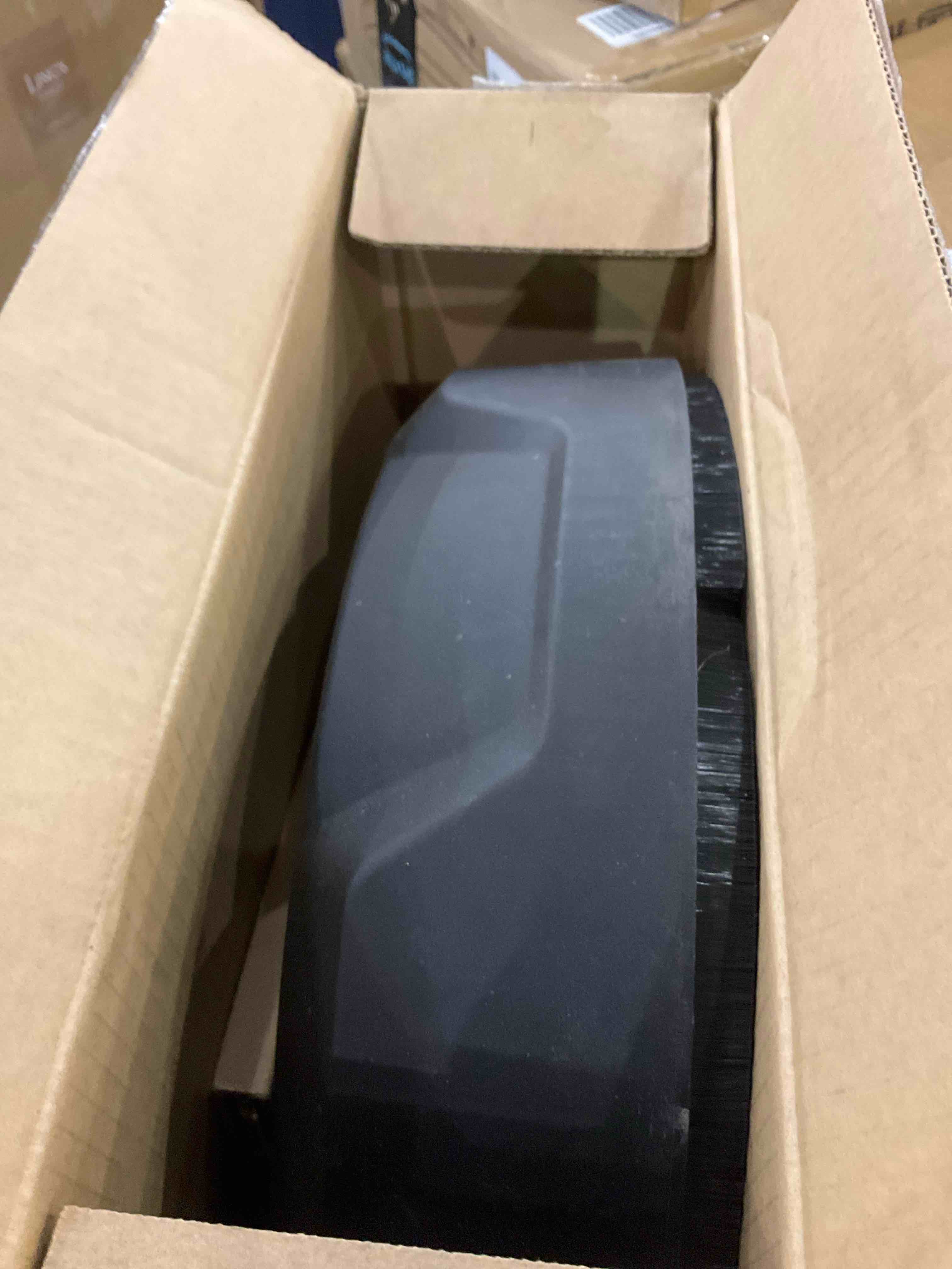 https://s3.amazonaws.com/lotting-images-prod/BargainHunt/EXS01520018_1715169119327.jpeg