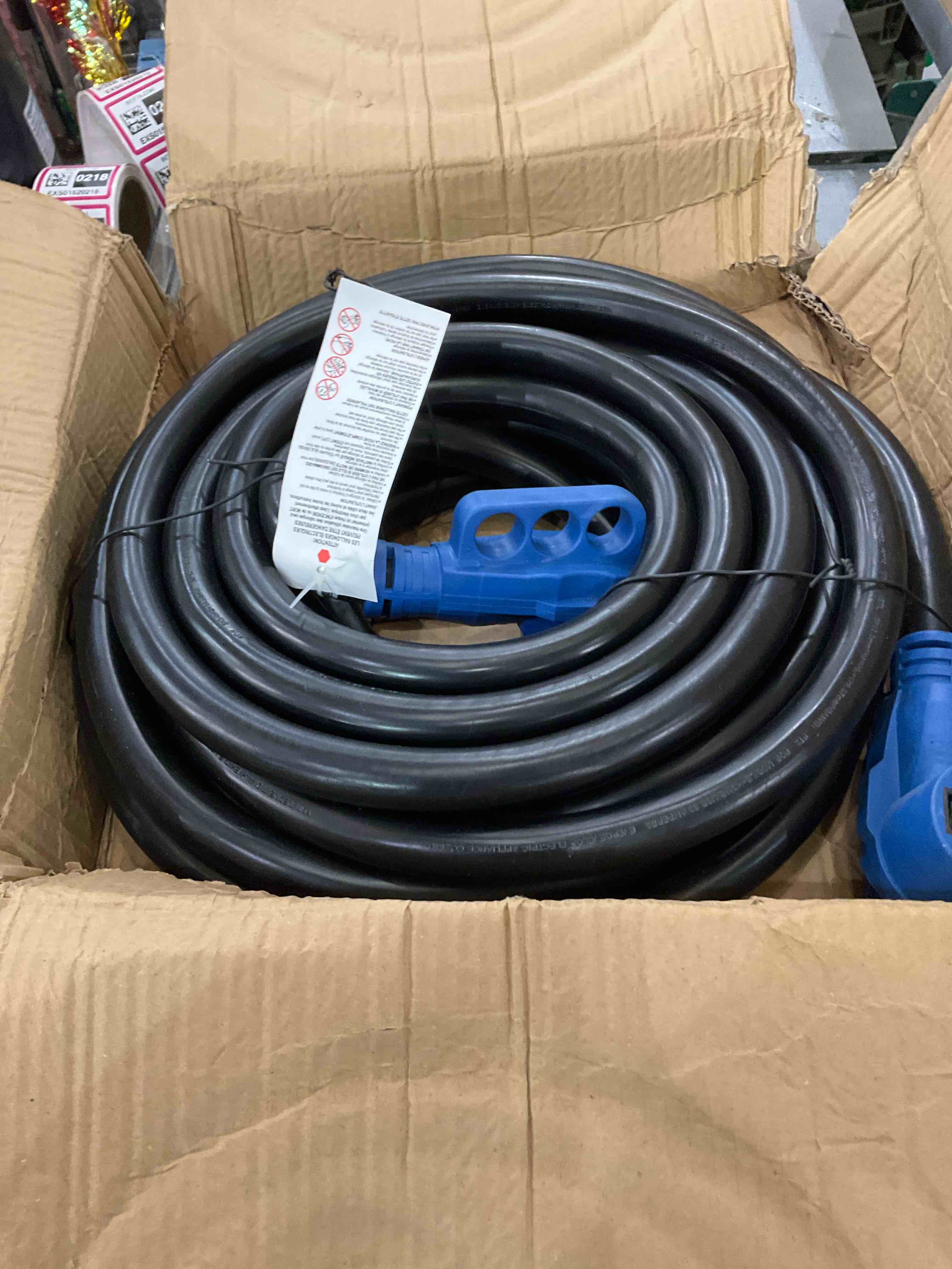 https://s3.amazonaws.com/lotting-images-prod/BargainHunt/EXS01520203_1715194671137.jpeg