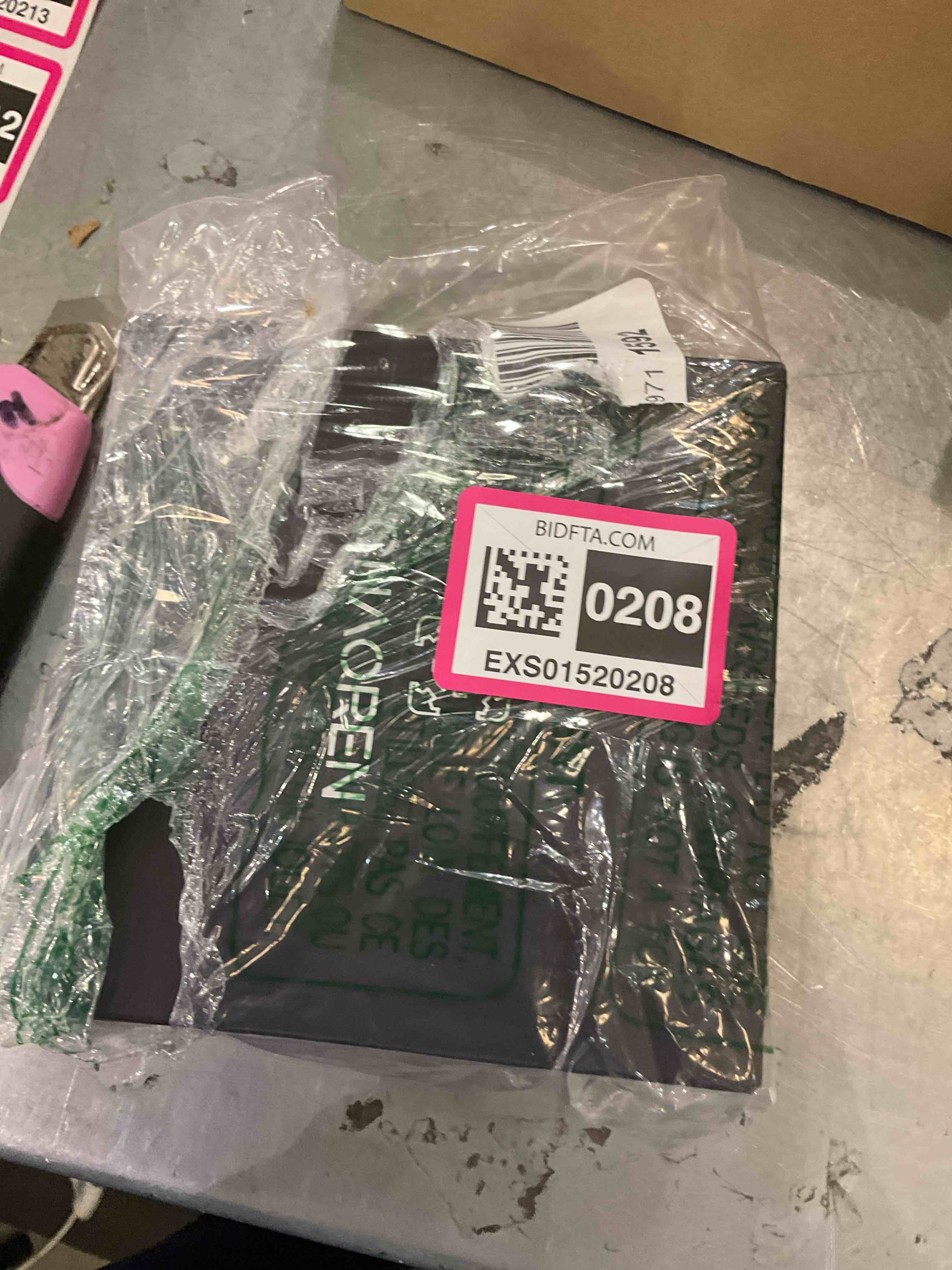 https://s3.amazonaws.com/lotting-images-prod/BargainHunt/EXS01520208_1715195382313.jpeg