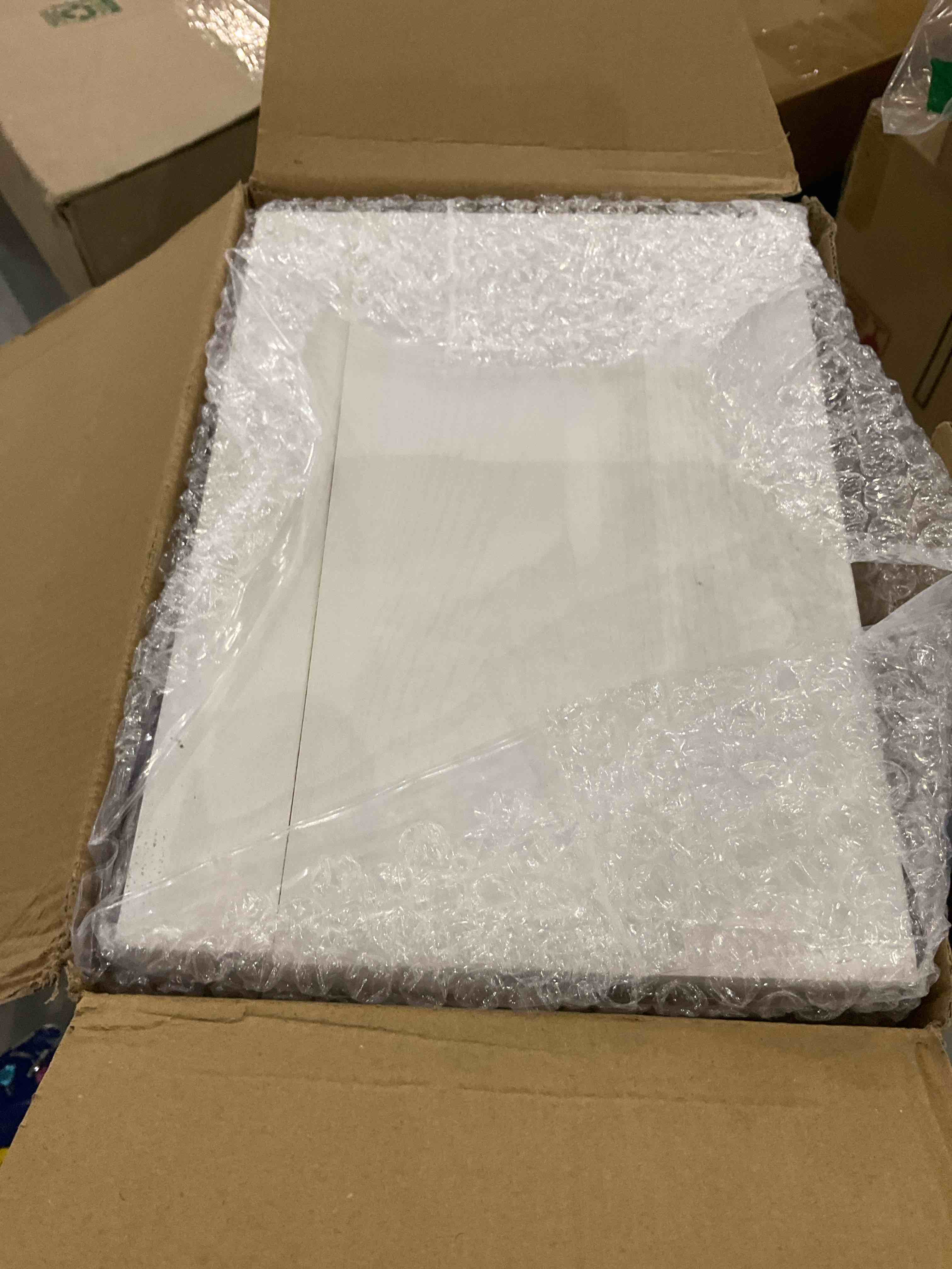 https://s3.amazonaws.com/lotting-images-prod/BargainHunt/EXS01520216_1715253918968.jpeg