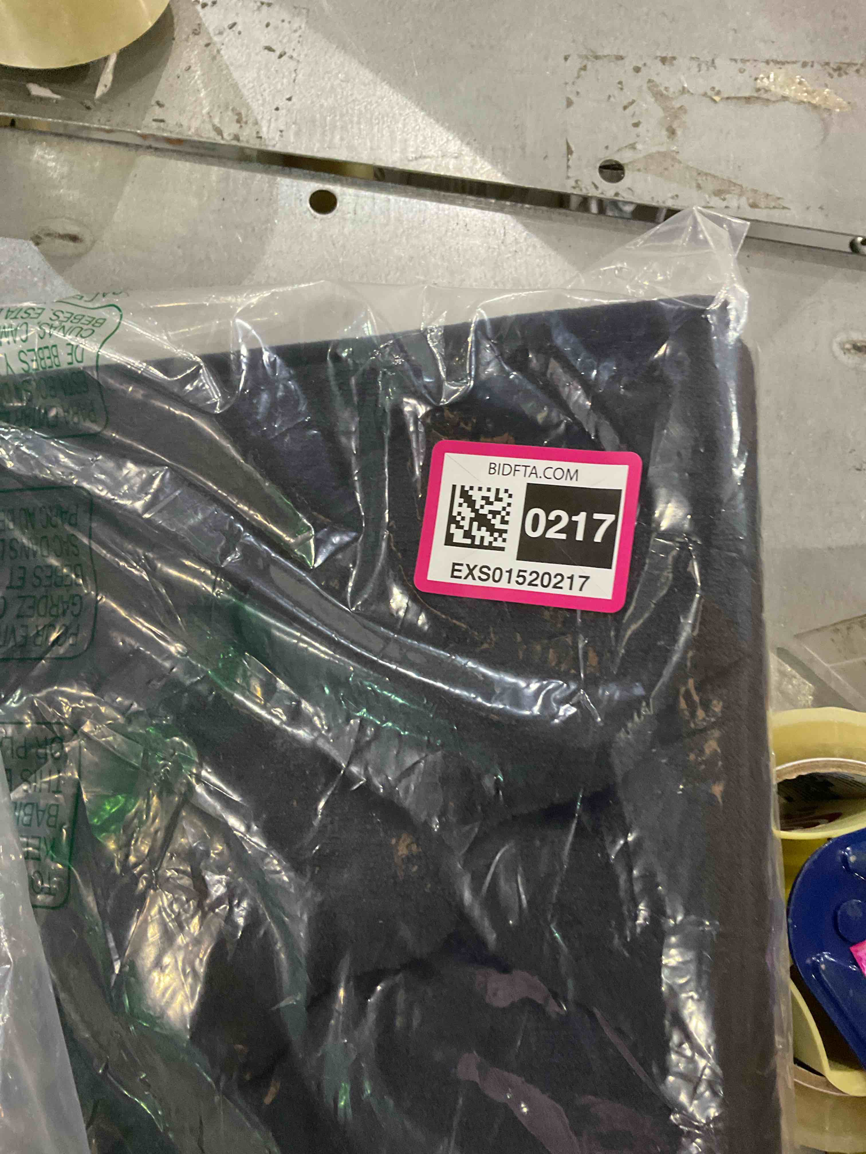 https://s3.amazonaws.com/lotting-images-prod/BargainHunt/EXS01520217_1715253983838.jpeg