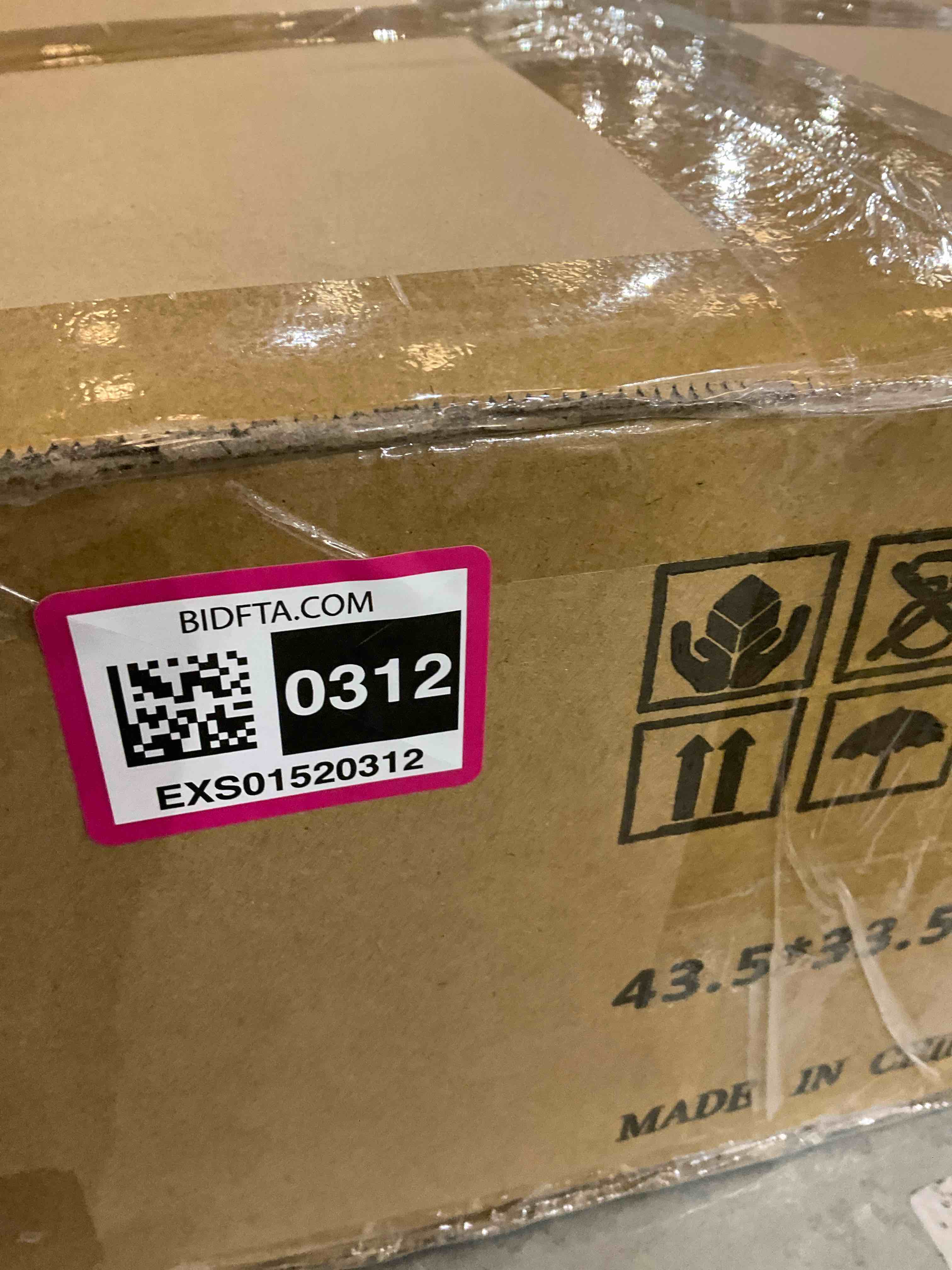 https://s3.amazonaws.com/lotting-images-prod/BargainHunt/EXS01520312_1715267453142.jpeg