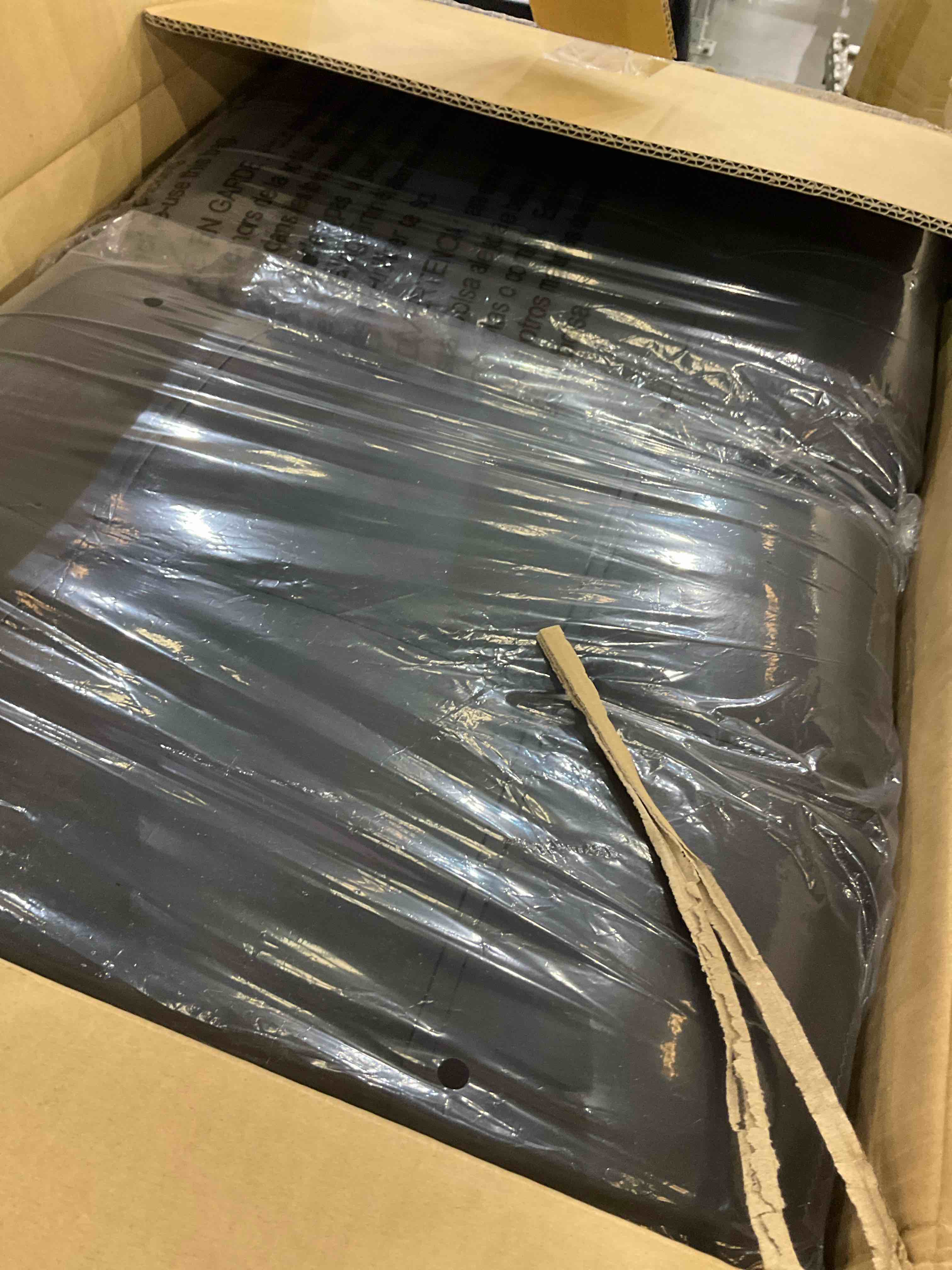 https://s3.amazonaws.com/lotting-images-prod/BargainHunt/EXS01520455_1715342835999.jpeg